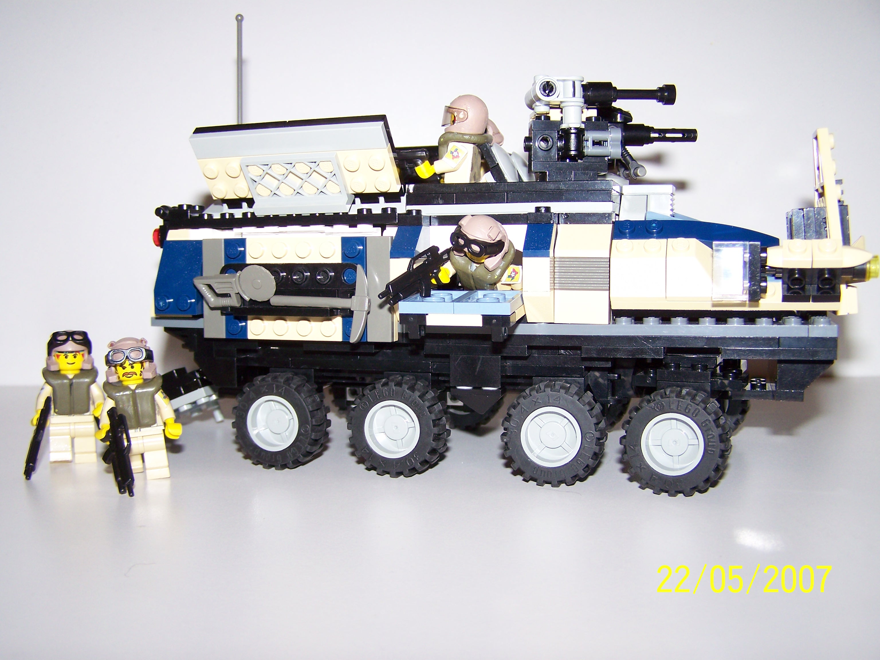 stryker_004.jpg