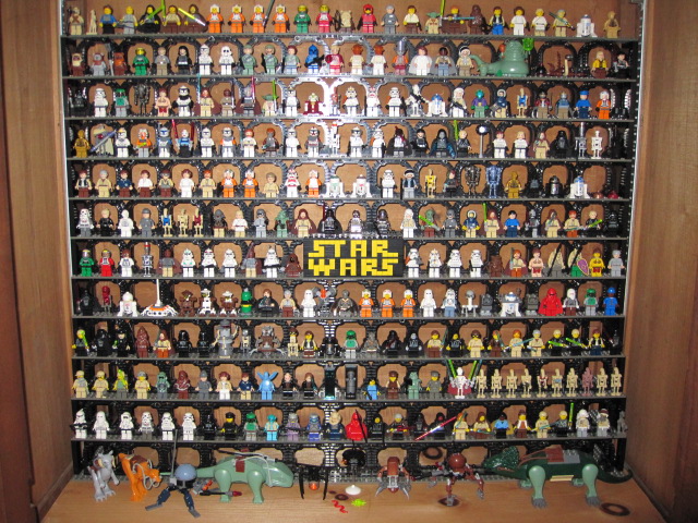 complete_star_wars_lego_figure_collection_small.jpg