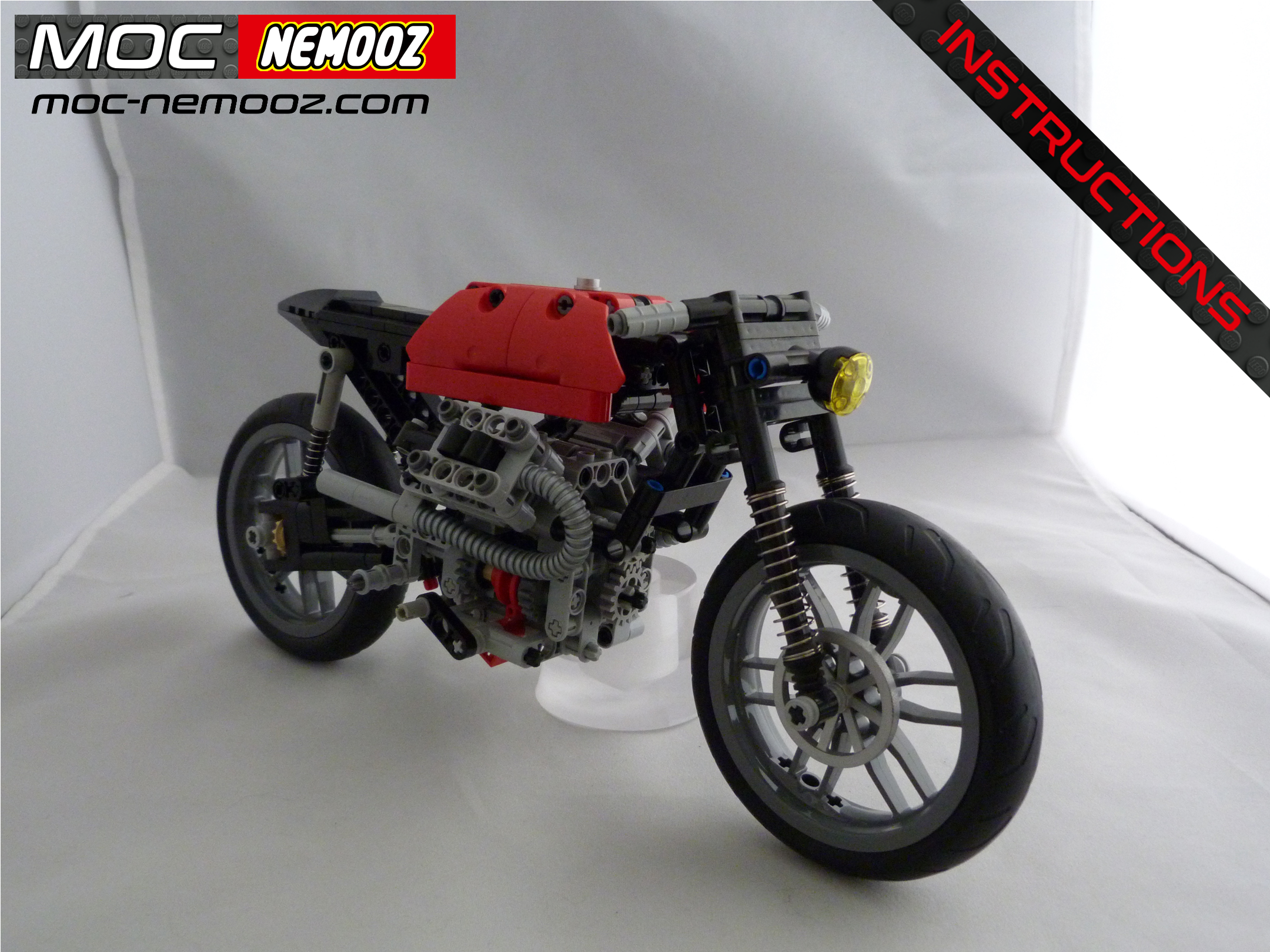 lego-technic_moto_guzzi_cafe_racer_2_moc-nemooz.com.png