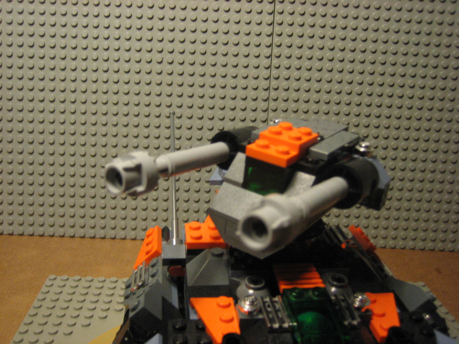 6_main_gun.jpg