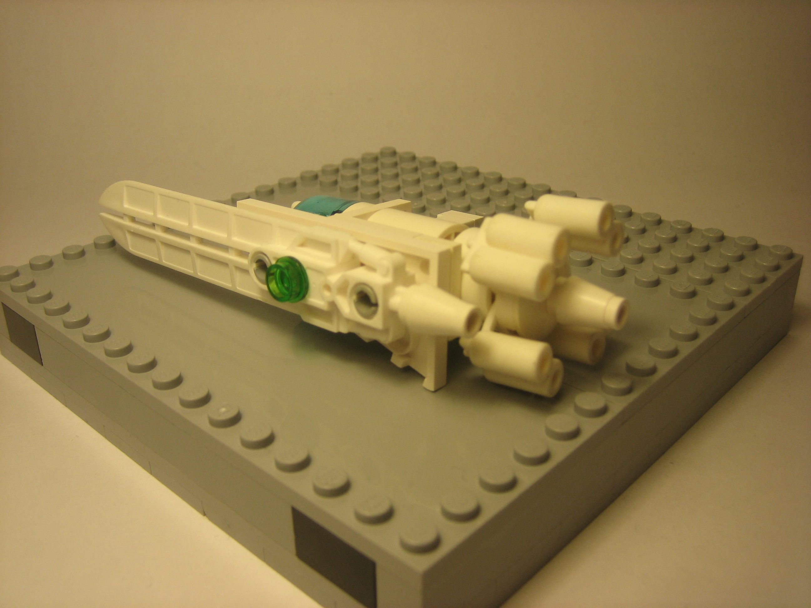f9-r_back.jpg