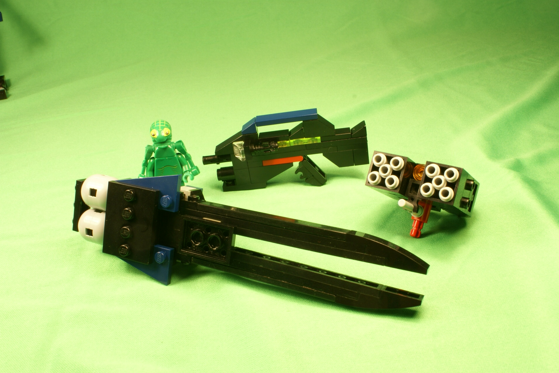 9c_weapons.jpg