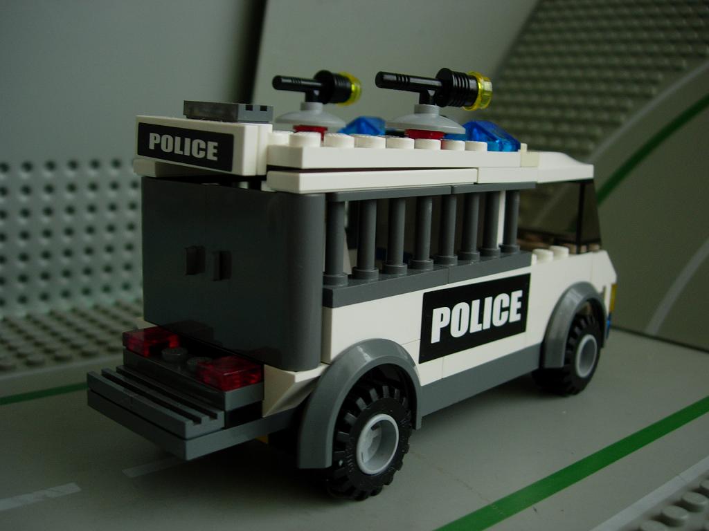 jailtruck3.jpg