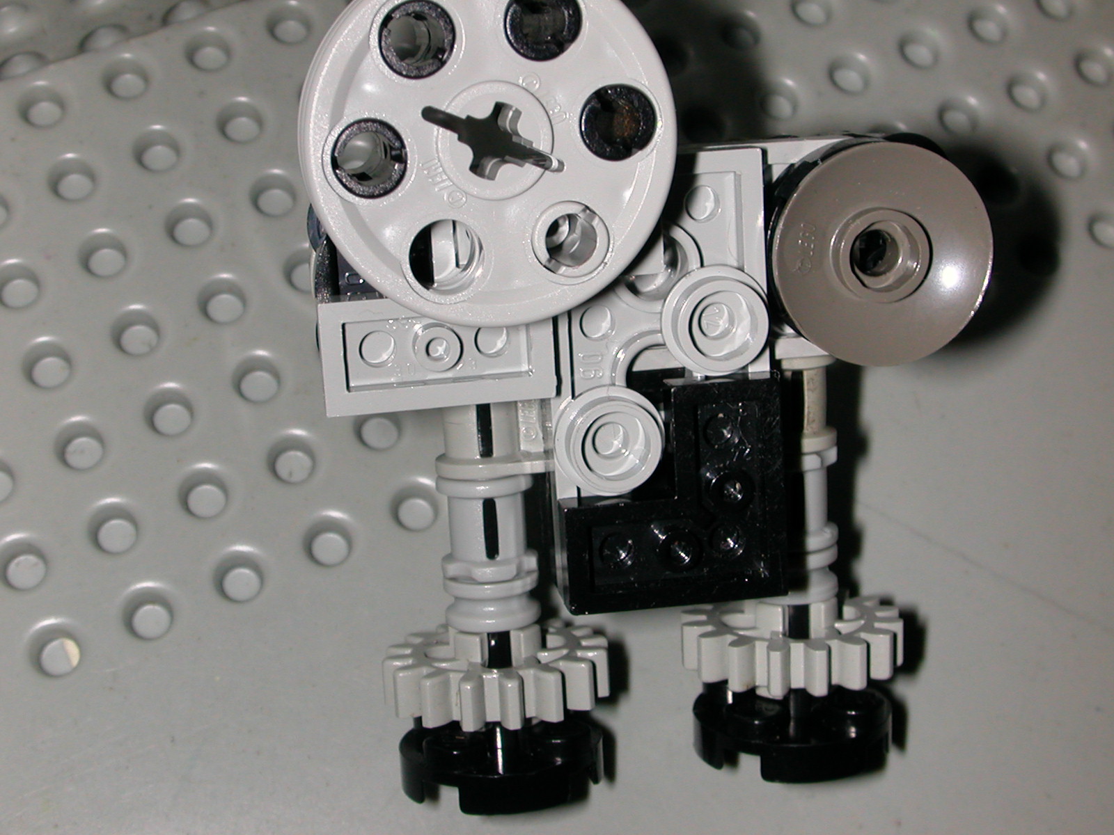 robot2-2.jpg