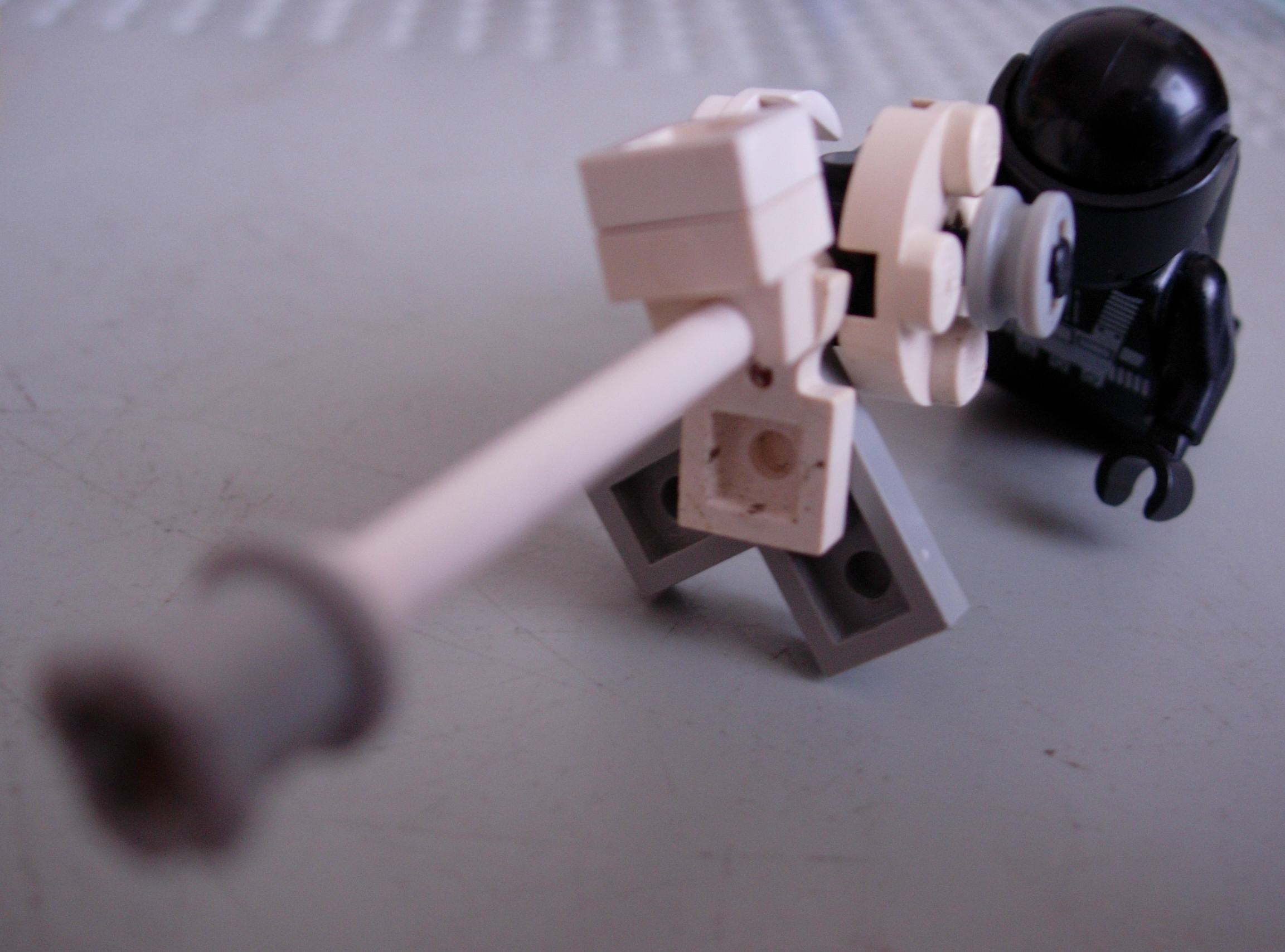 blacktronmachinegun.jpg