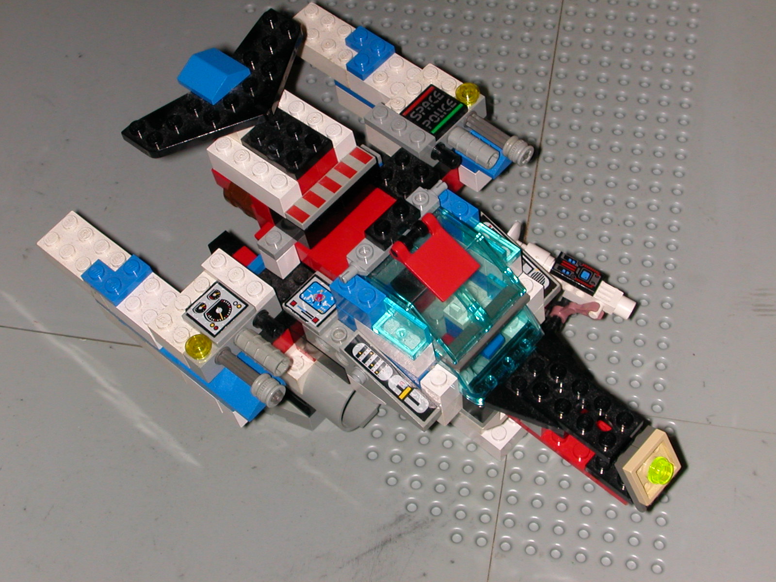 spaceship1.jpg