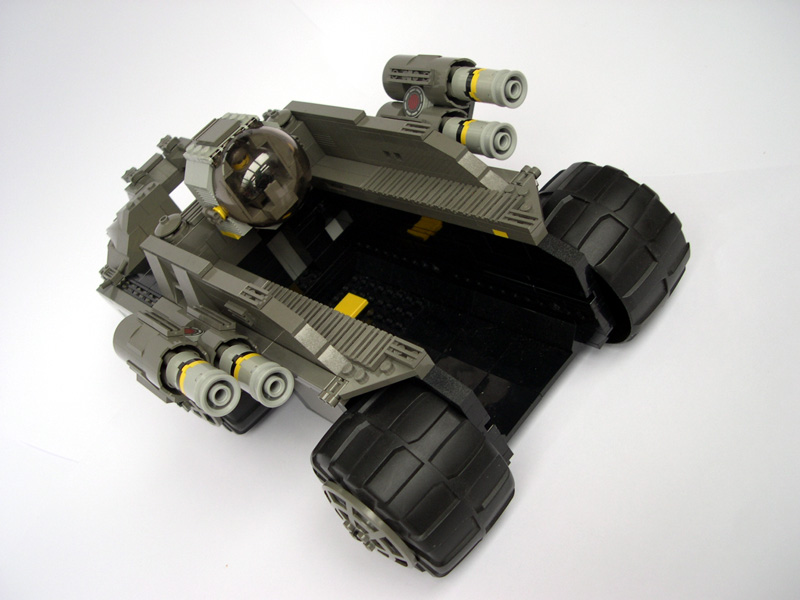 20-tank-front-angle.jpg