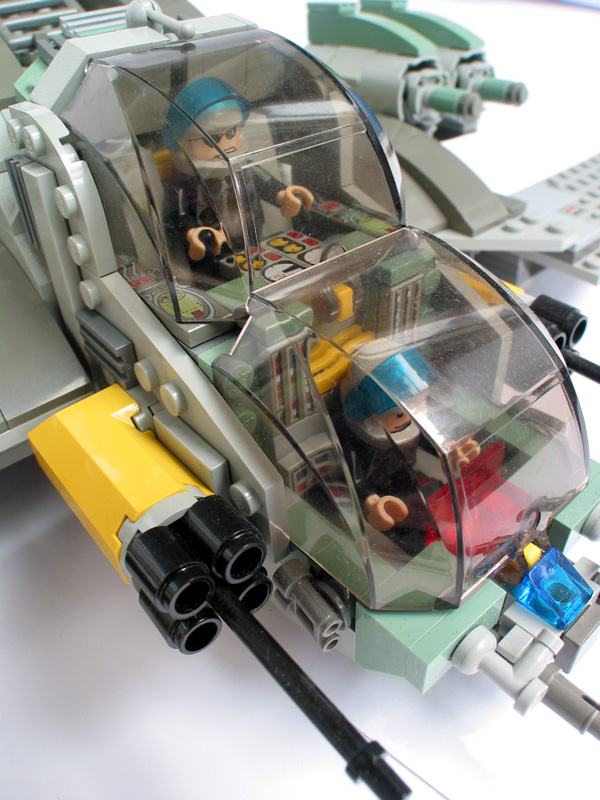 15-cockpit.jpg