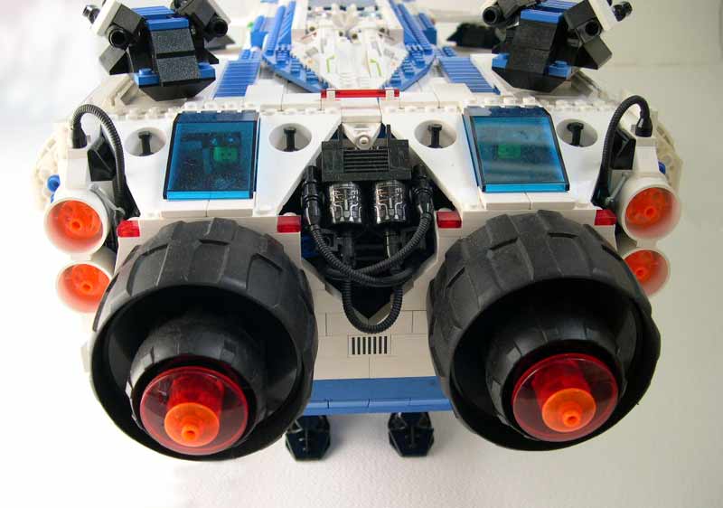 010-engines.jpg