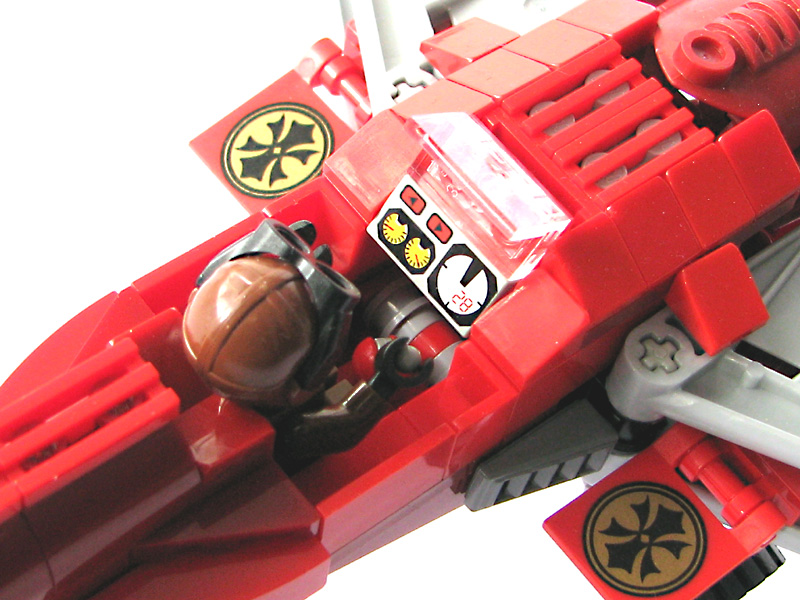 18-cockpit.jpg