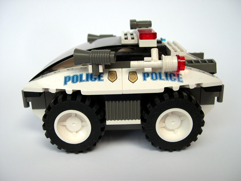 005-car-side.jpg
