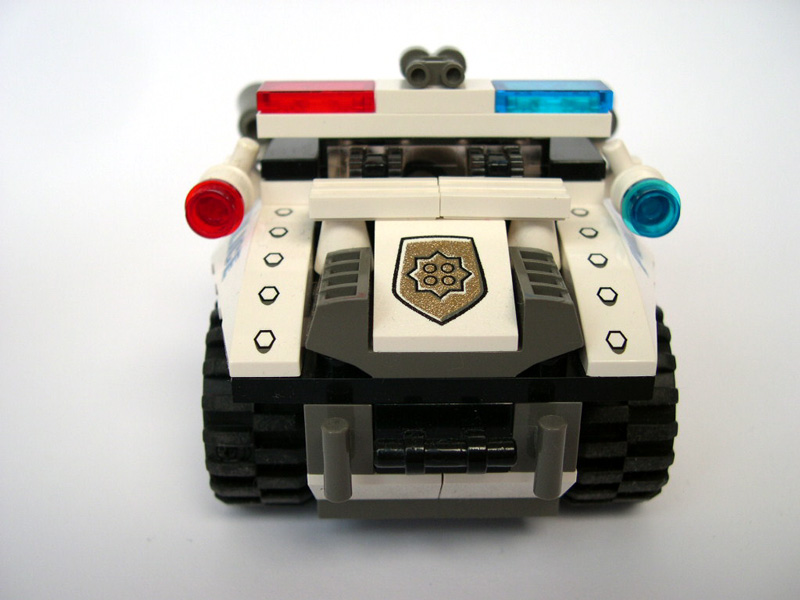 006-car-rear.jpg