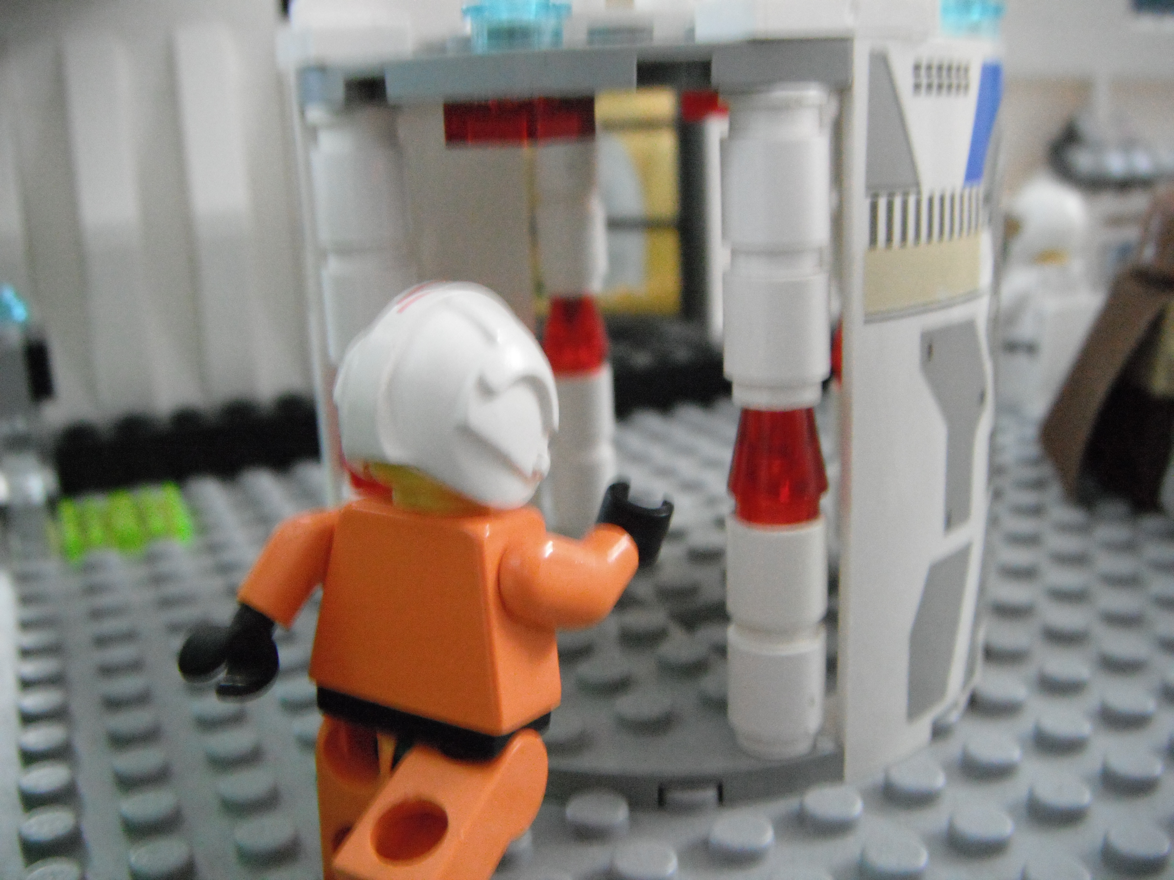 ds04_portal_to_landing_platrorm.jpg