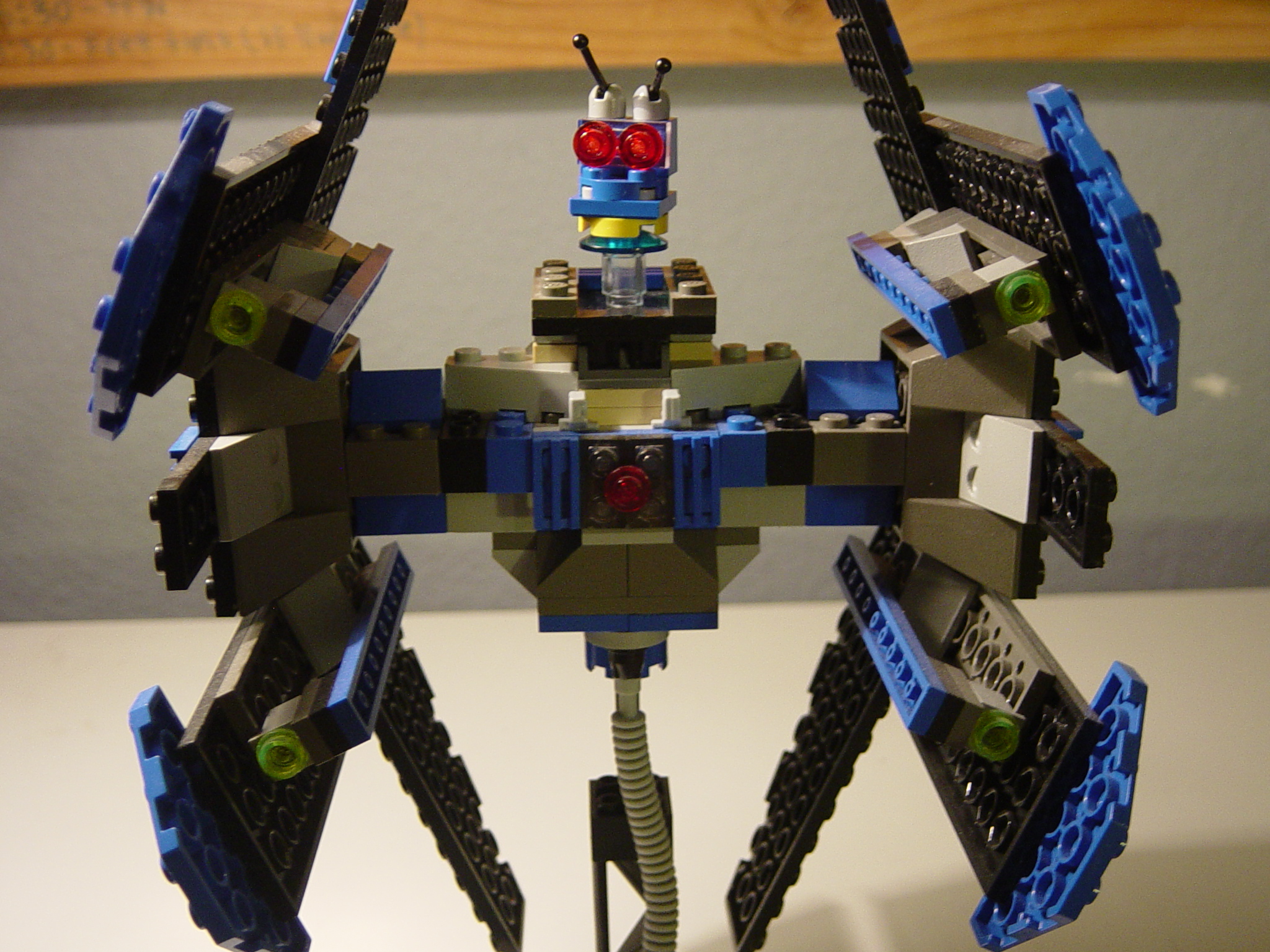 official_guide_to_brick_wars_055.jpg