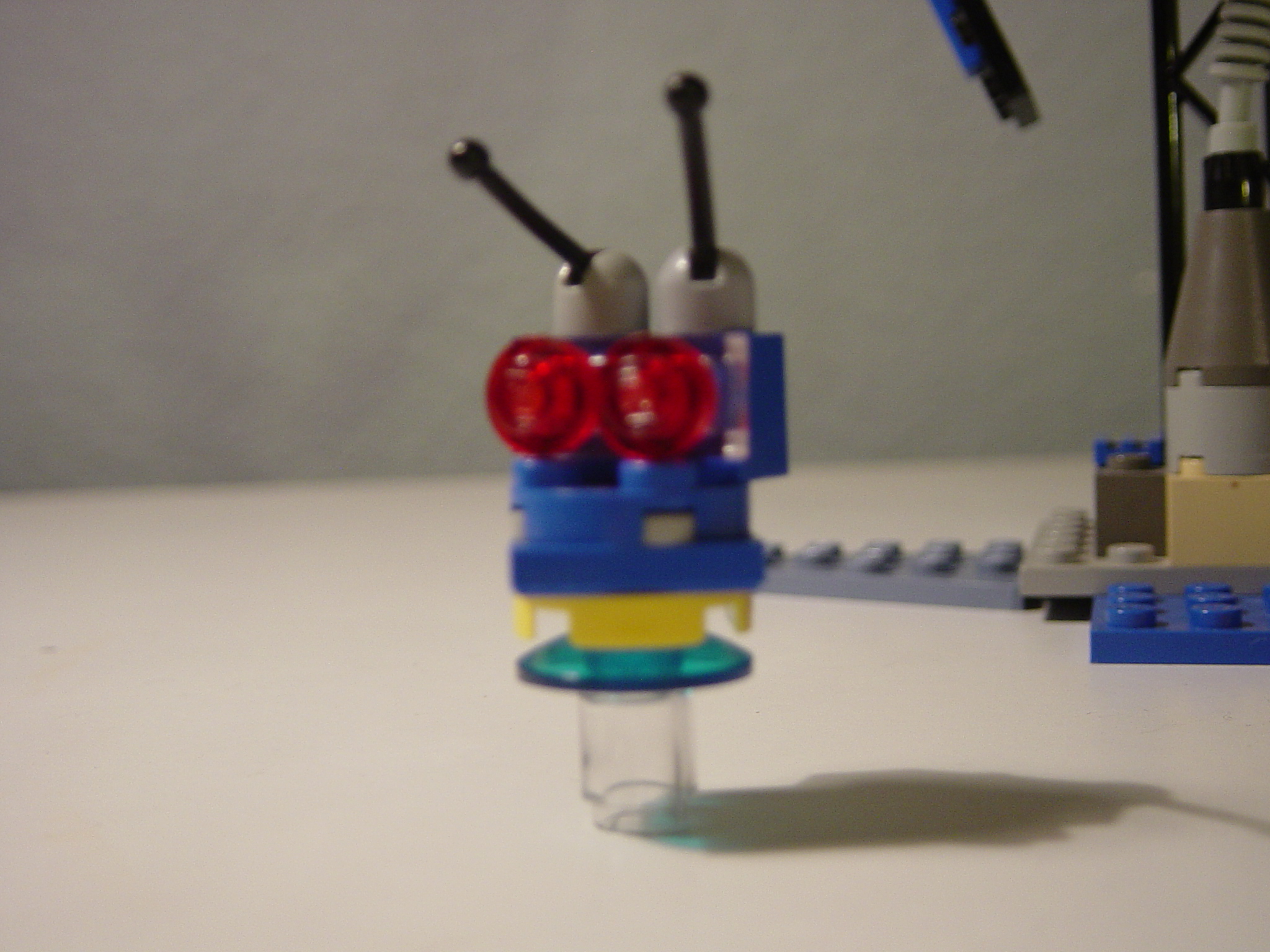 official_guide_to_brick_wars_057.jpg