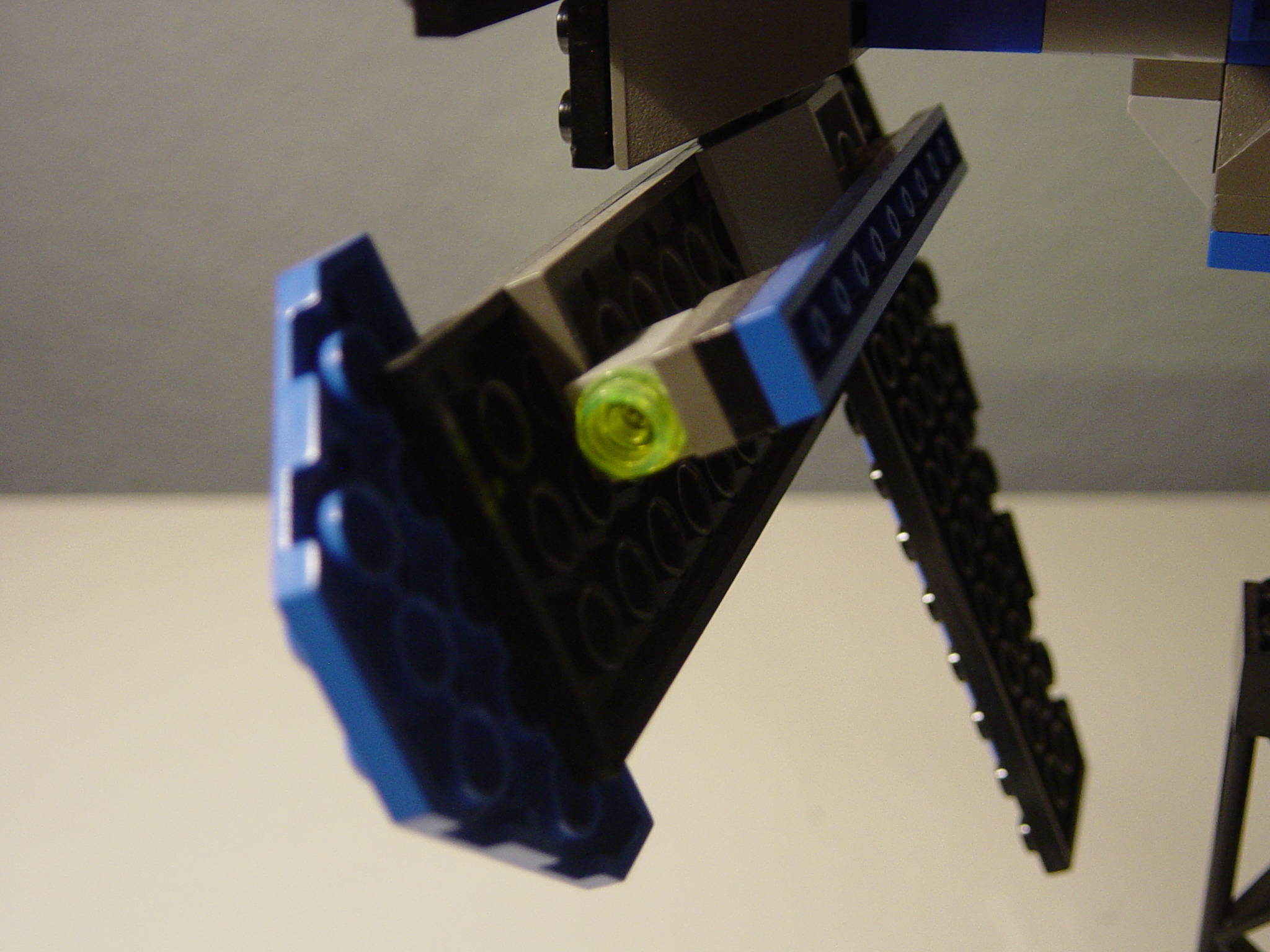 official_guide_to_brick_wars_058.jpg