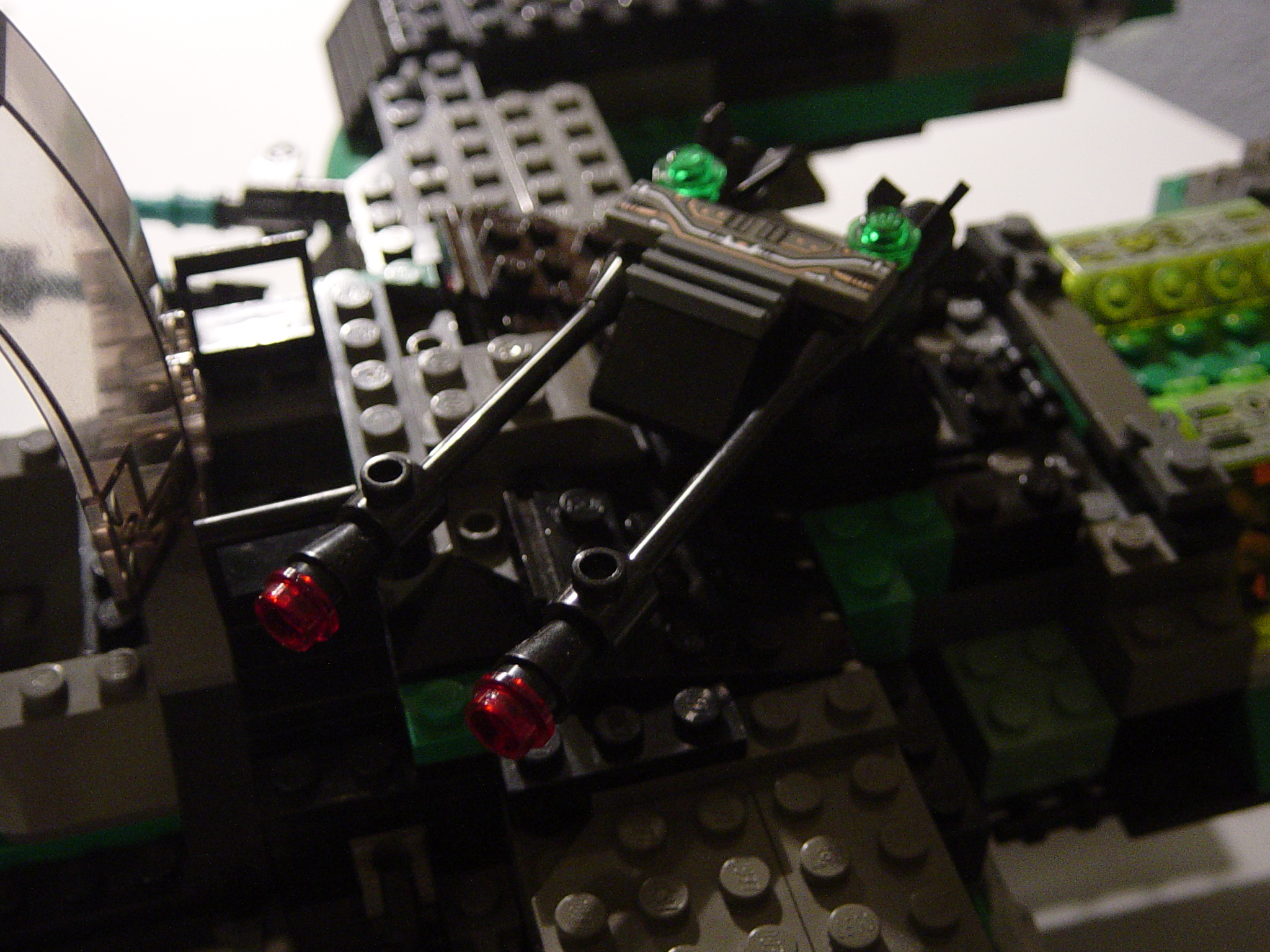 official_guide_to_brick_wars_010.jpg