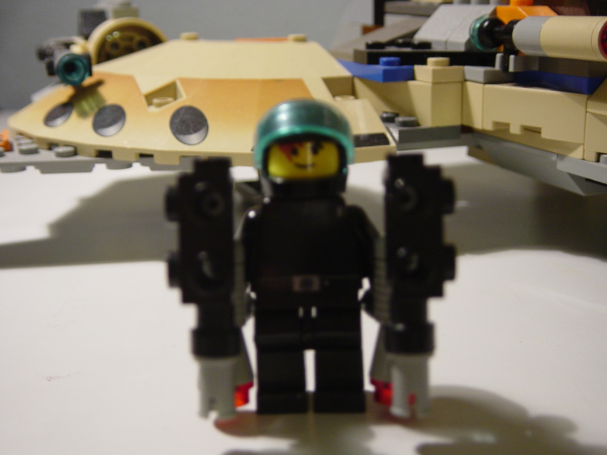 official_guide_to_brick_wars_026.jpg