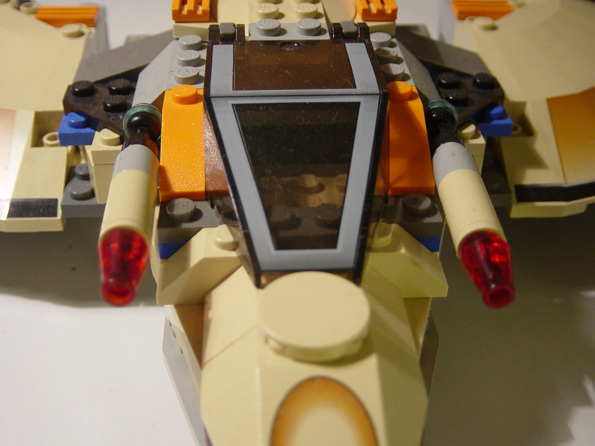 official_guide_to_brick_wars_027.jpg