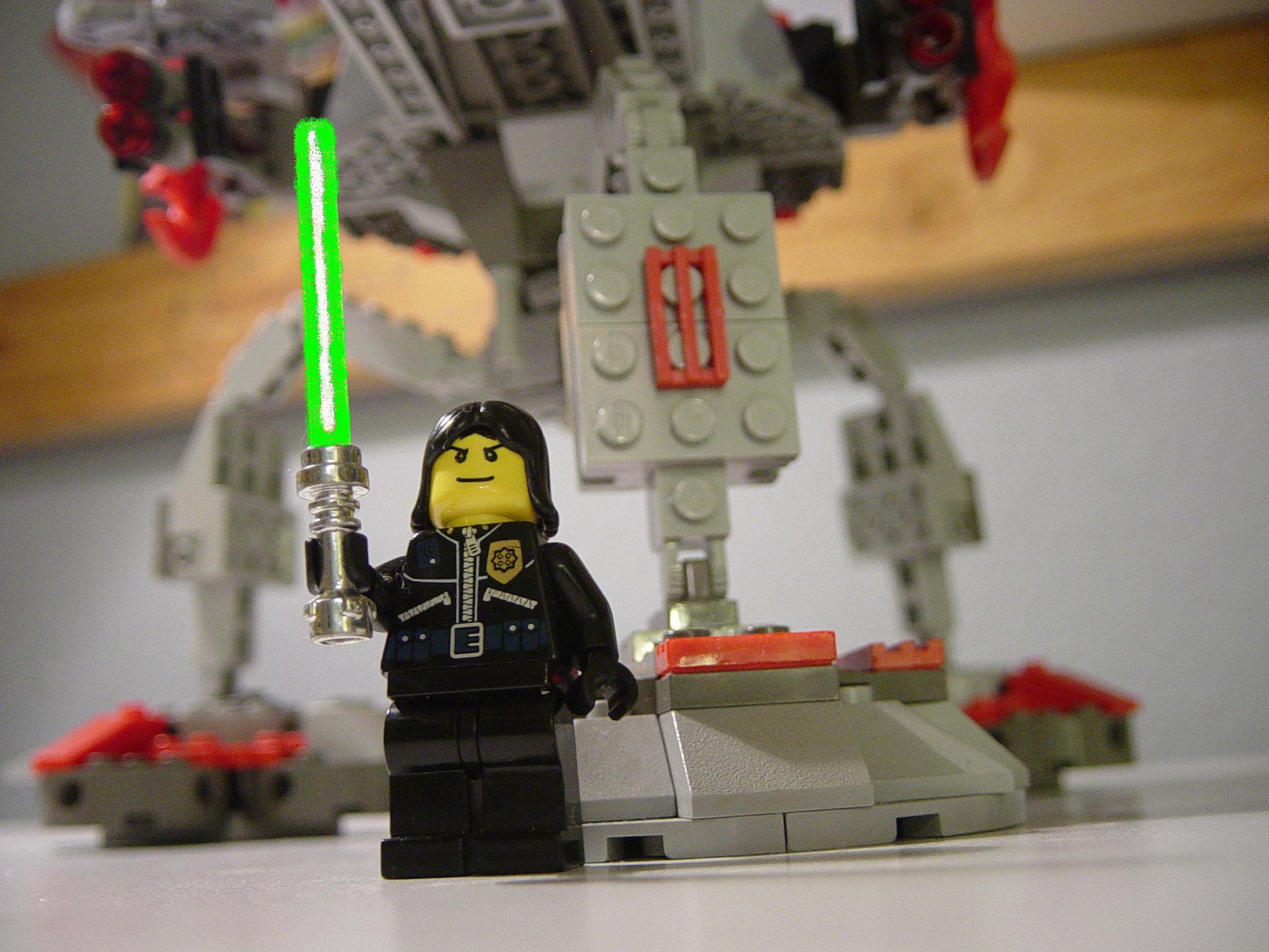 official_guide_to_brick_wars_045.jpg