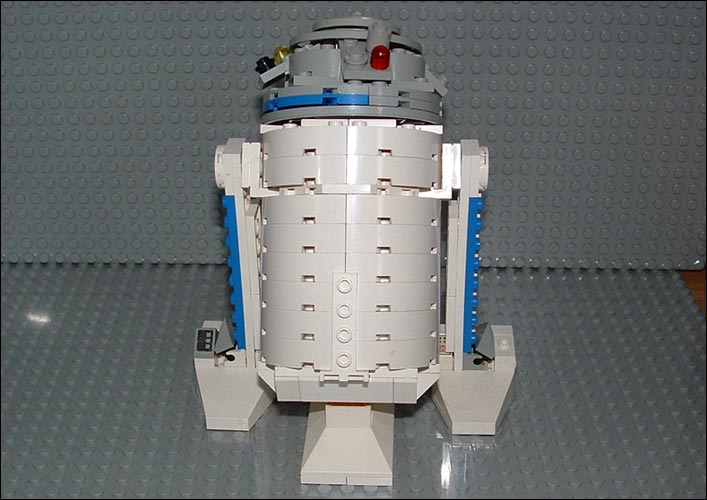 r2d2-2.jpg