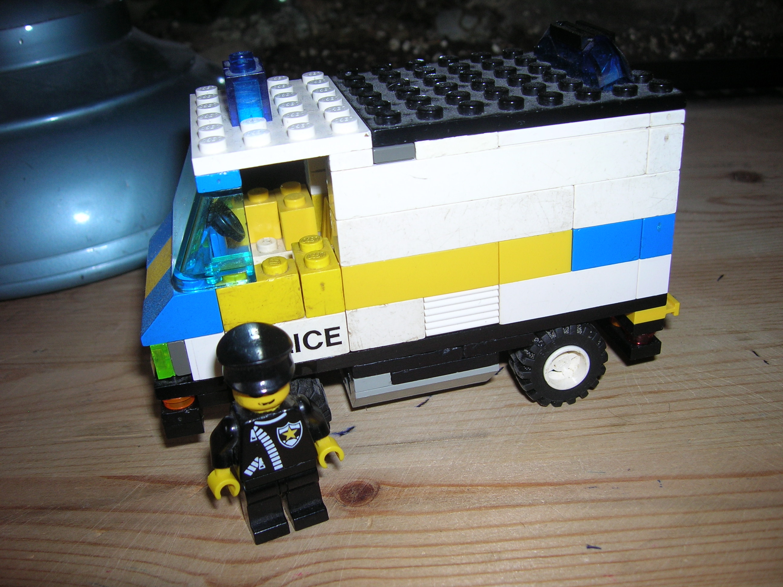 police_van_017.jpg