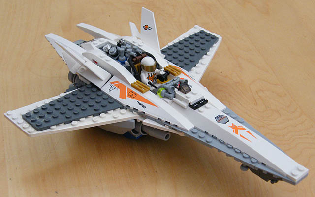 lego_spaceshipa_1.jpg
