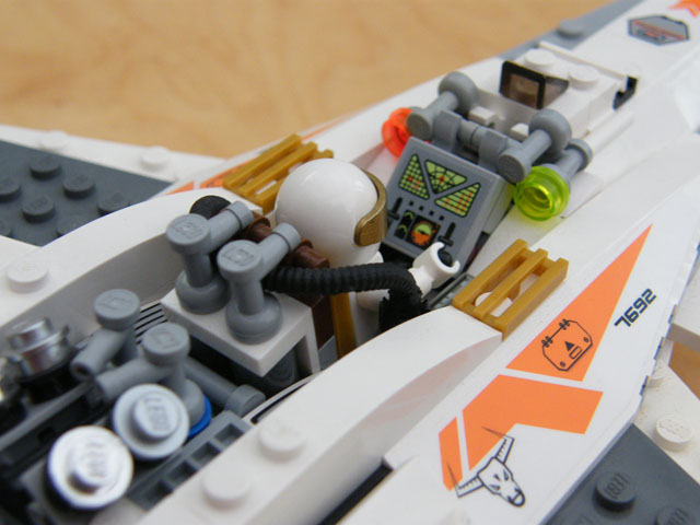 lego_spaceshipa_4.jpg