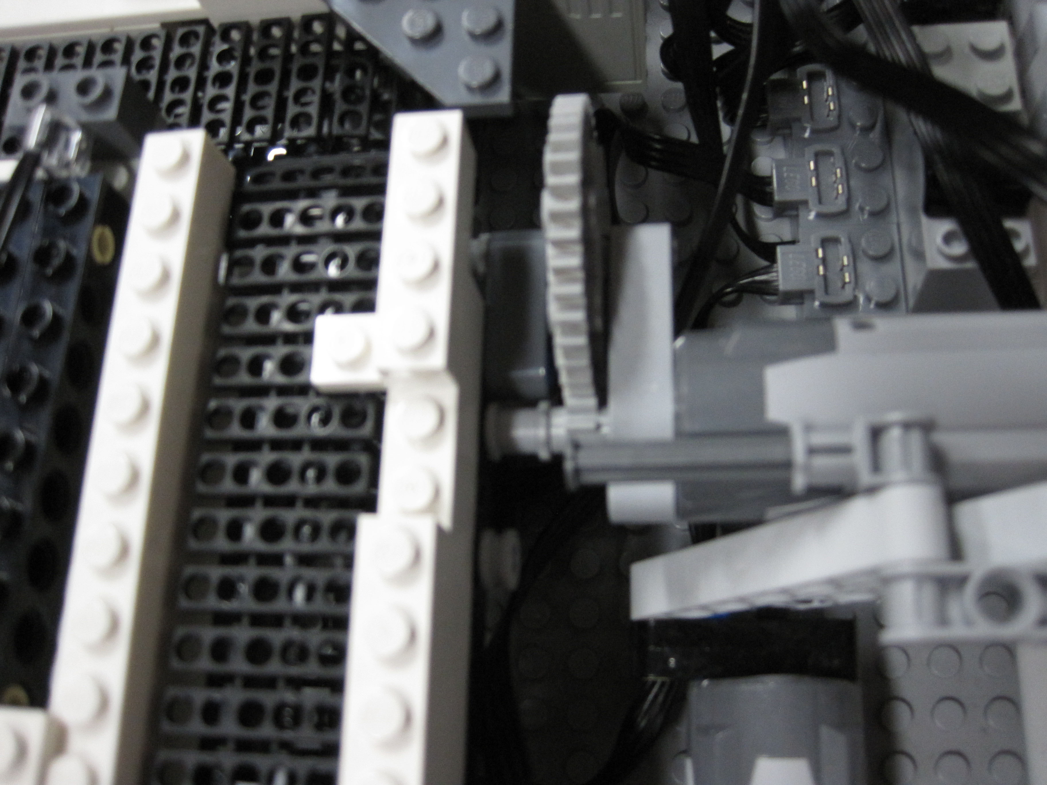 bucket_o_bricks_025.jpg
