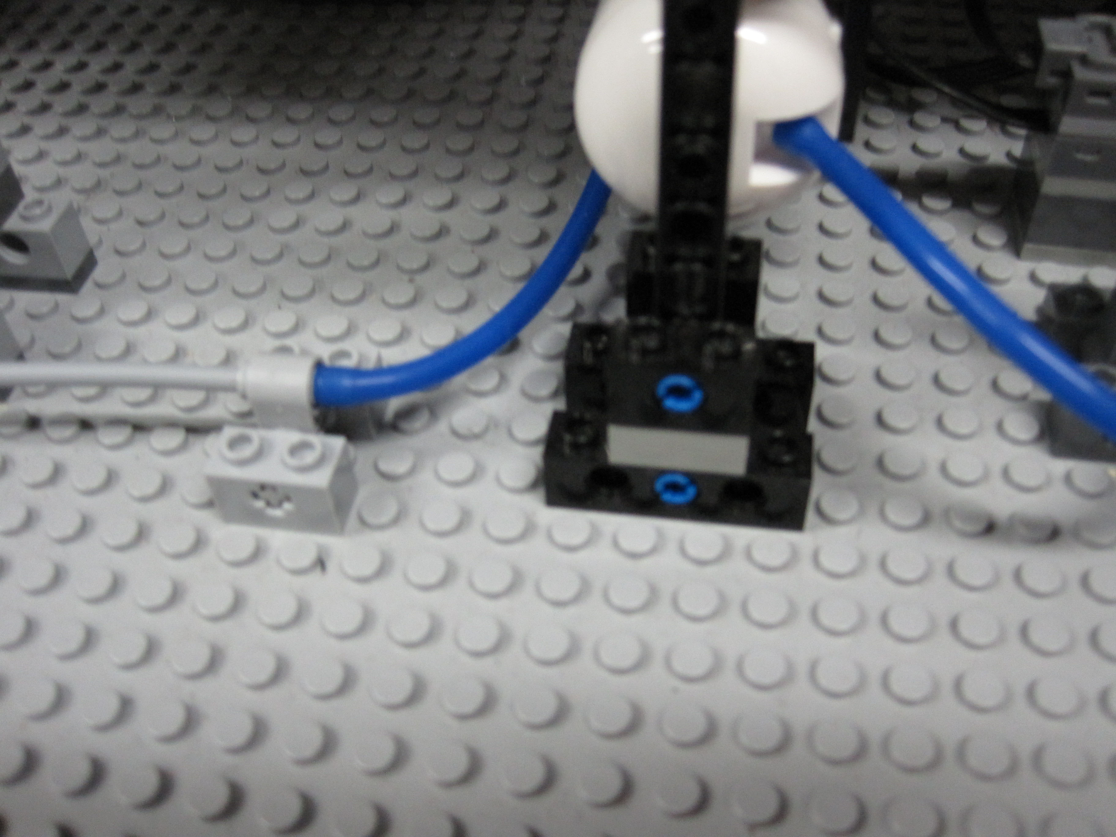 bucket_o_bricks_apart_019.jpg