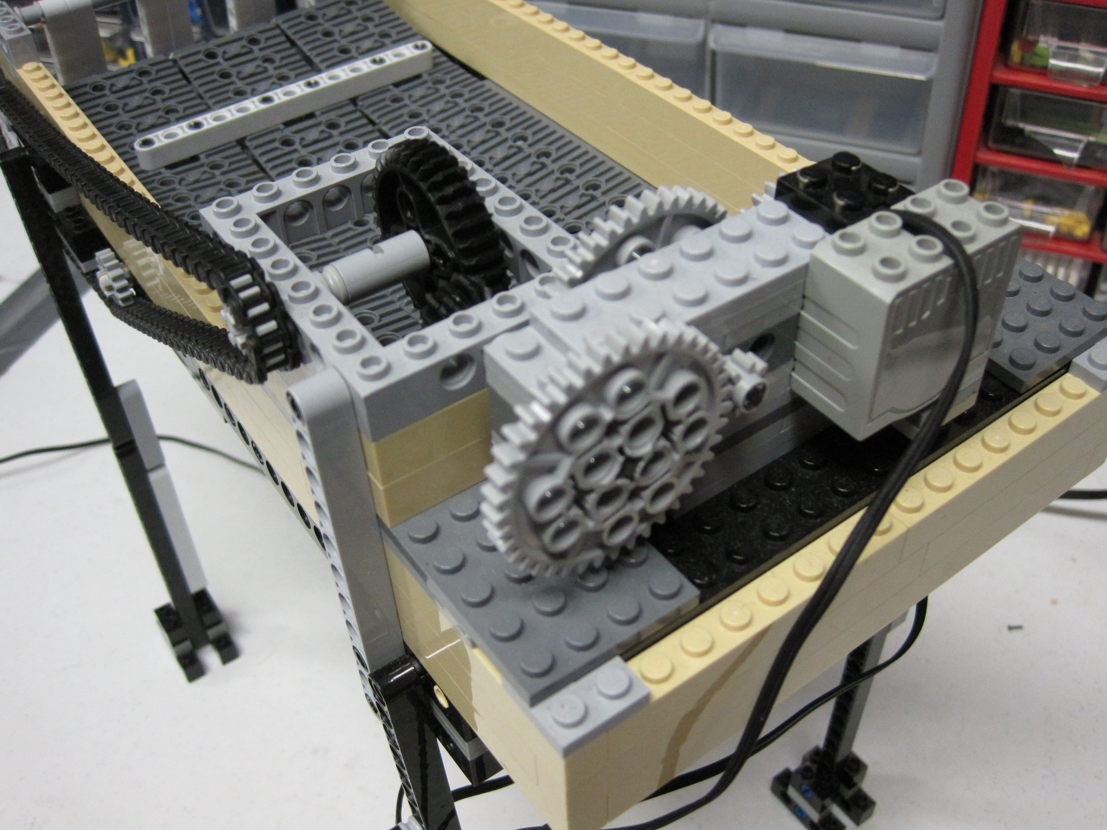 bucket_o_bricks_apart_025.jpg