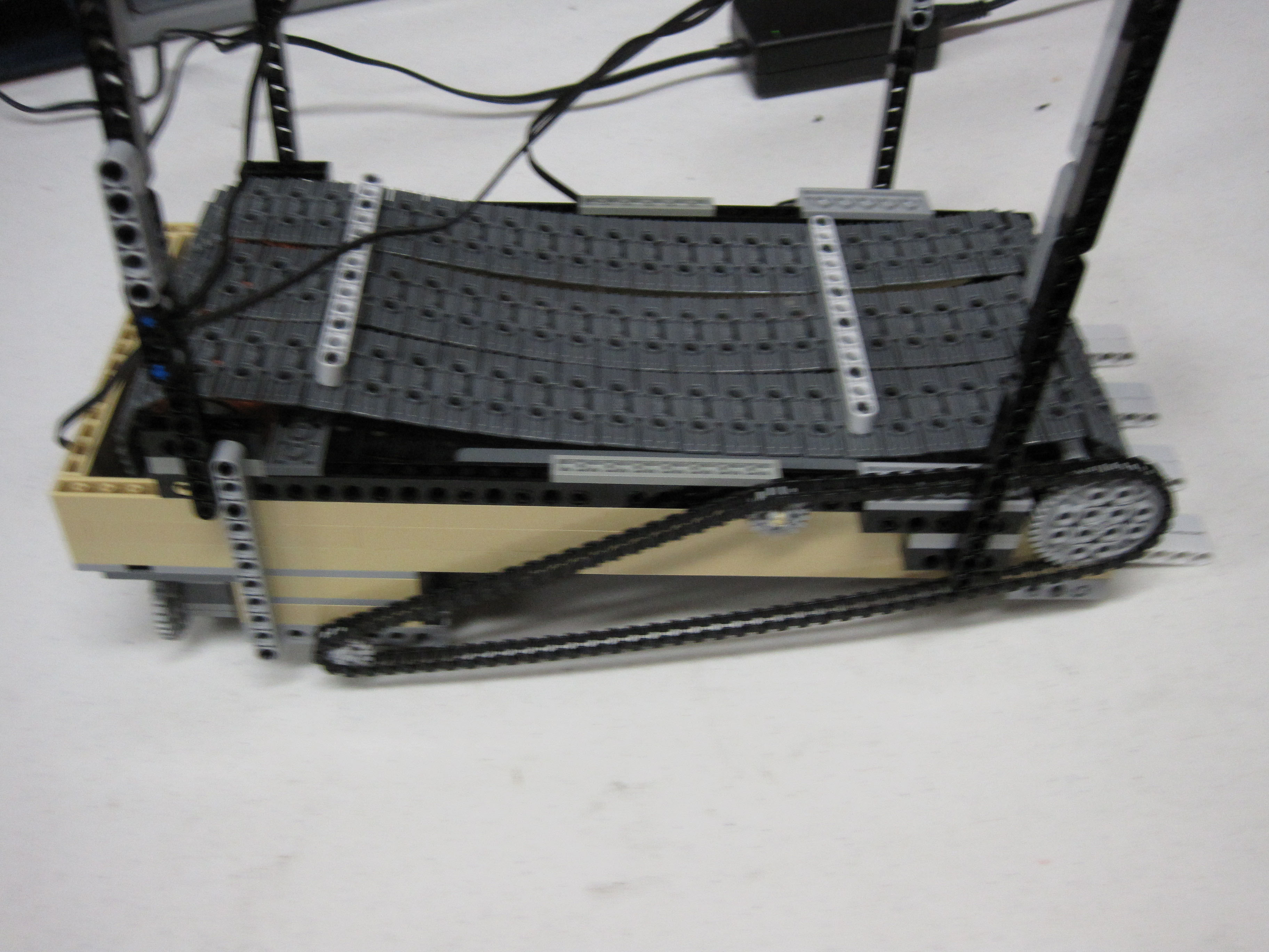 bucket_o_bricks_apart_026.jpg