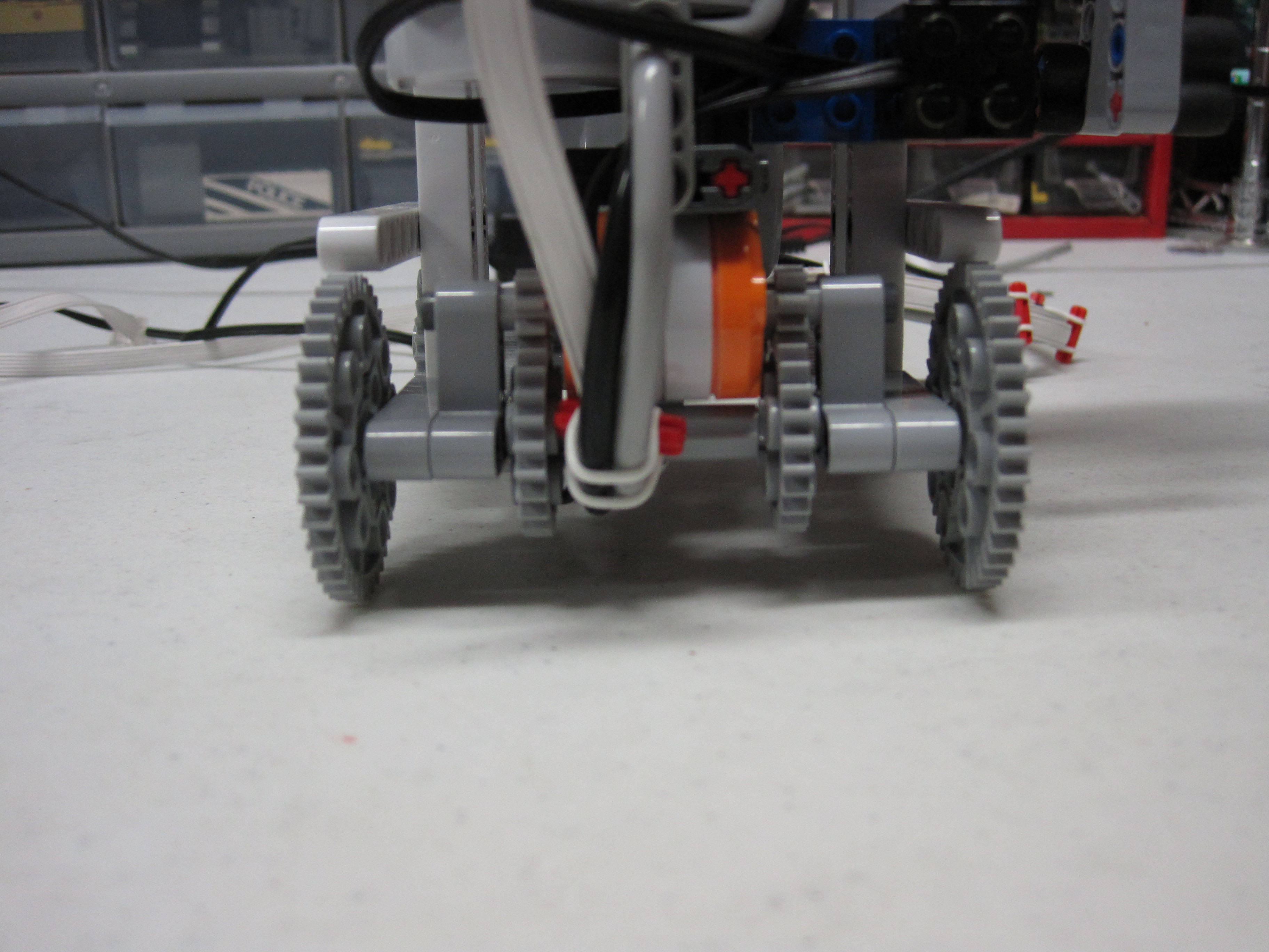 bucket_o_bricks_apart_052.jpg