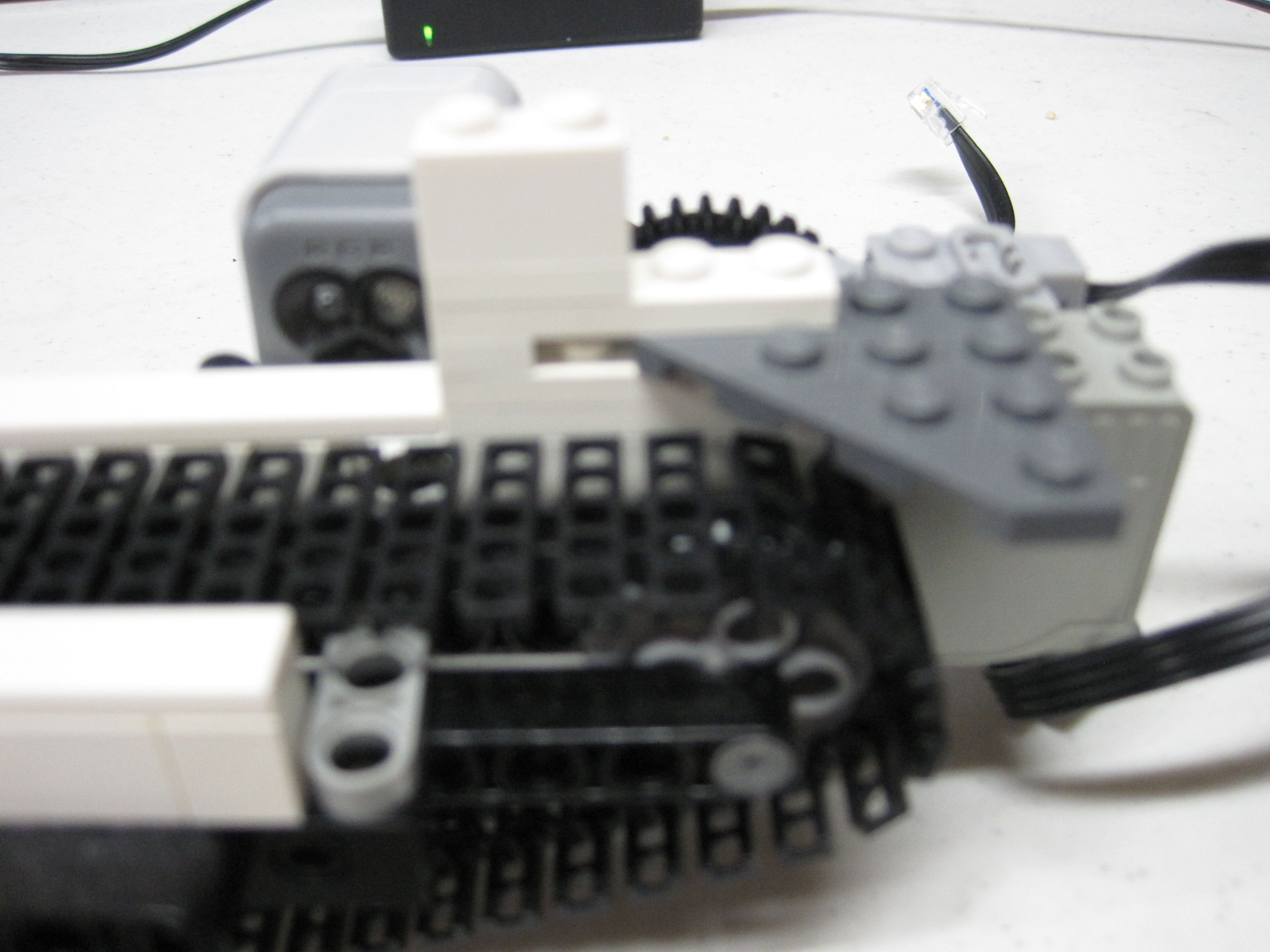 bucket_o_bricks_apart_085.jpg