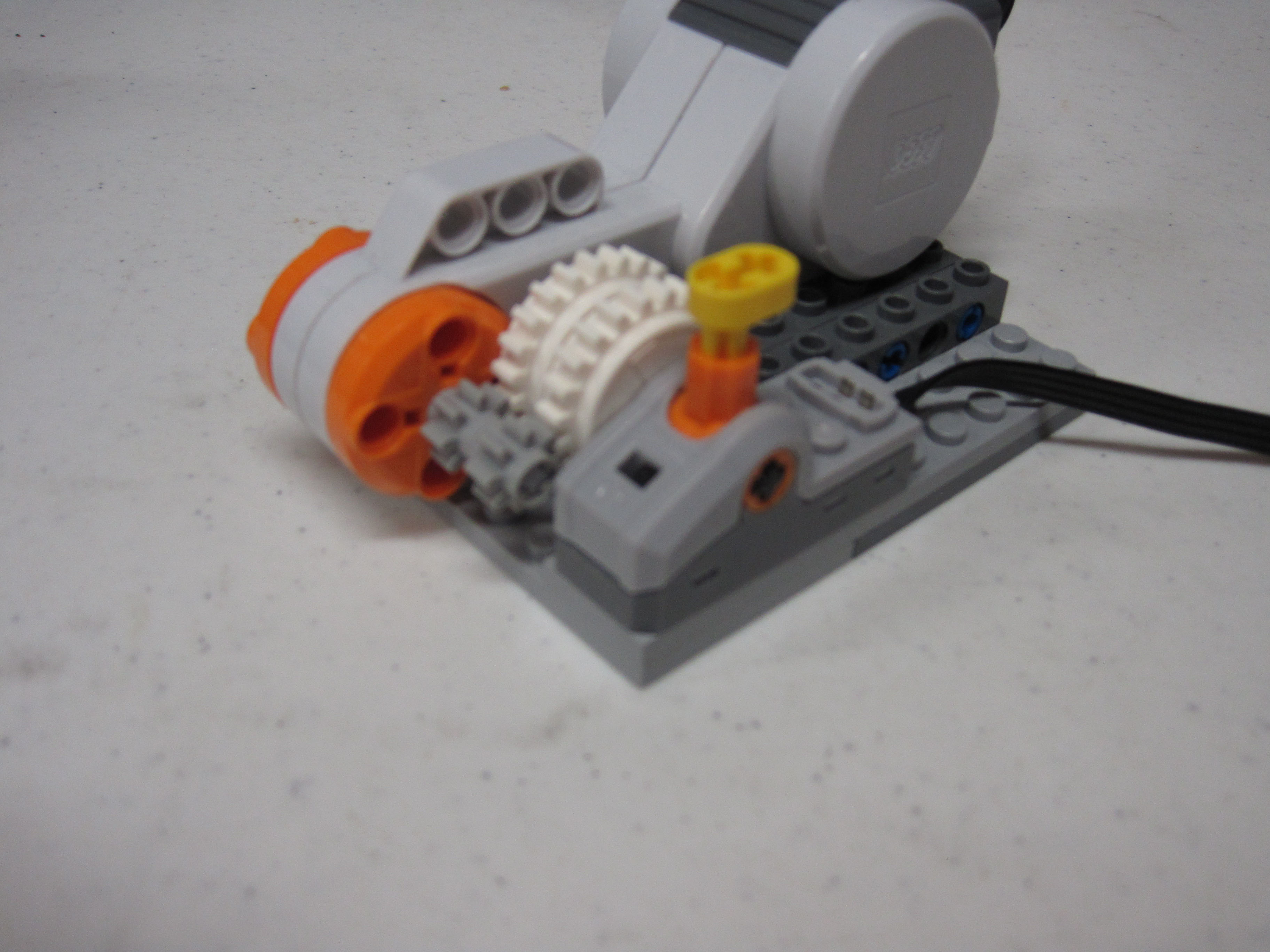 bucket_o_bricks_apart_102.jpg