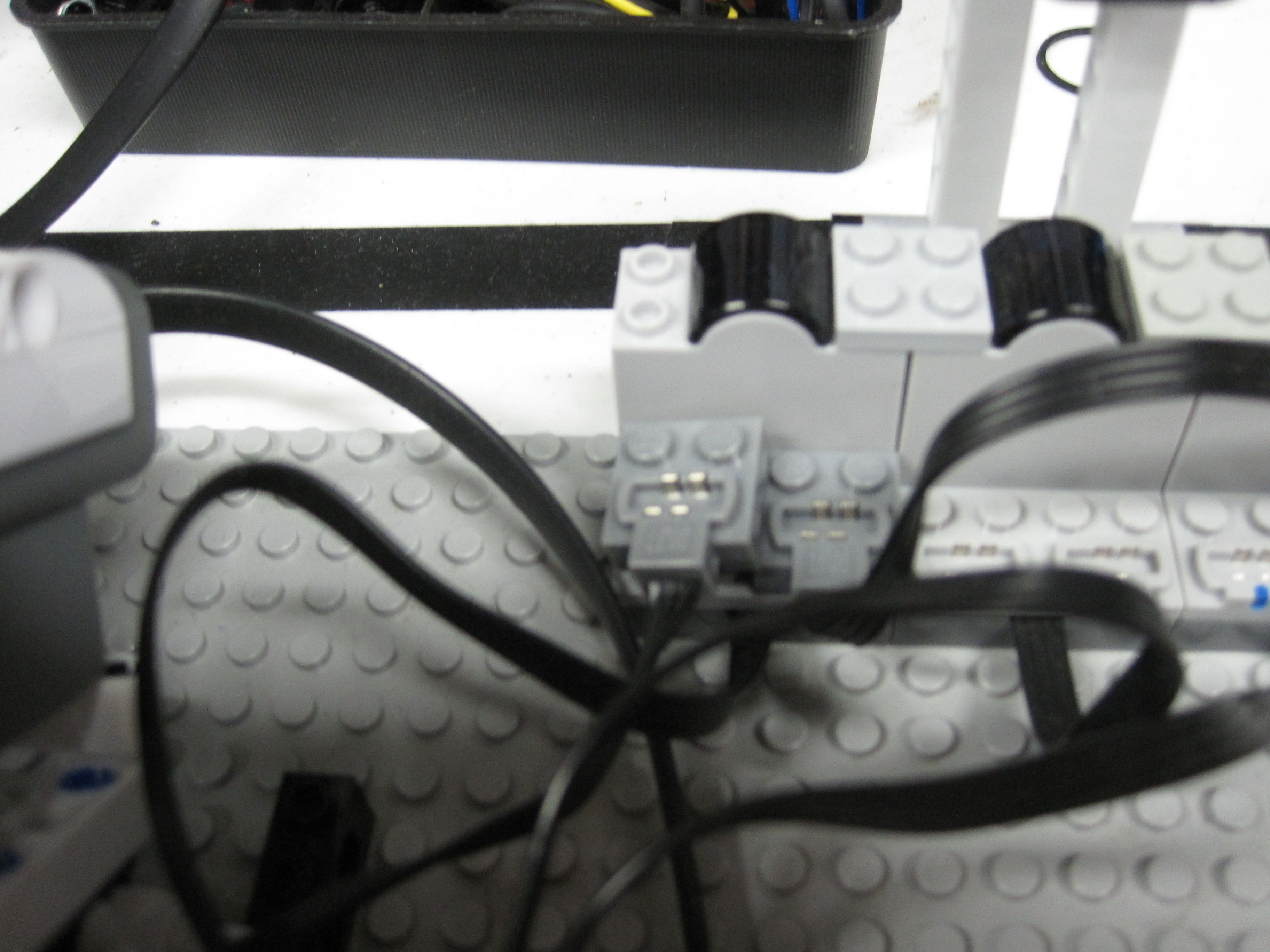 bucket_o_bricks_apart_110.jpg