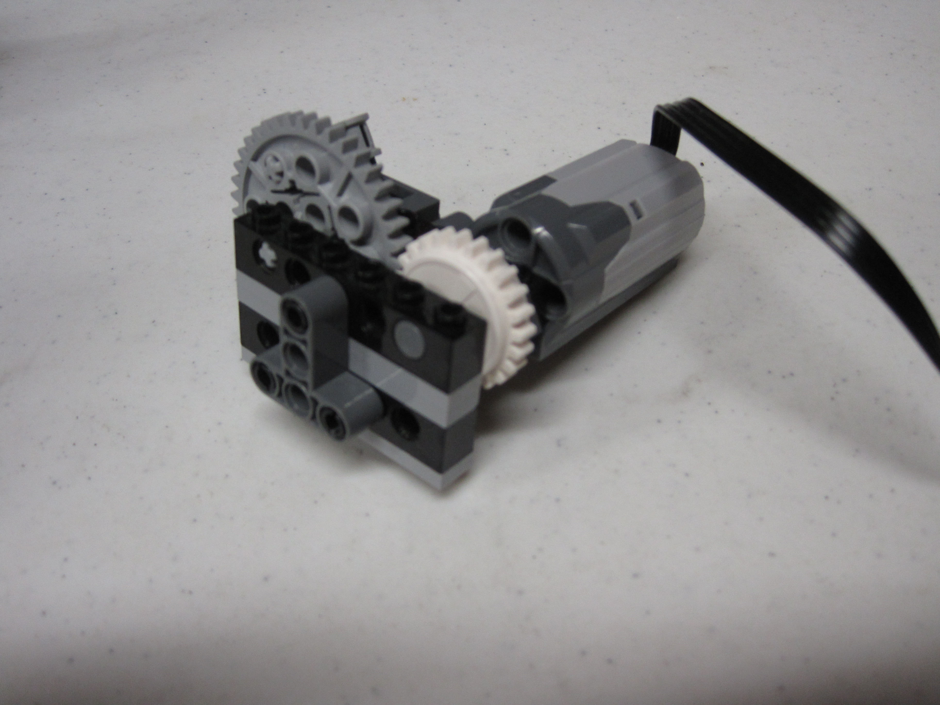 bucket_o_bricks_apart_111.jpg