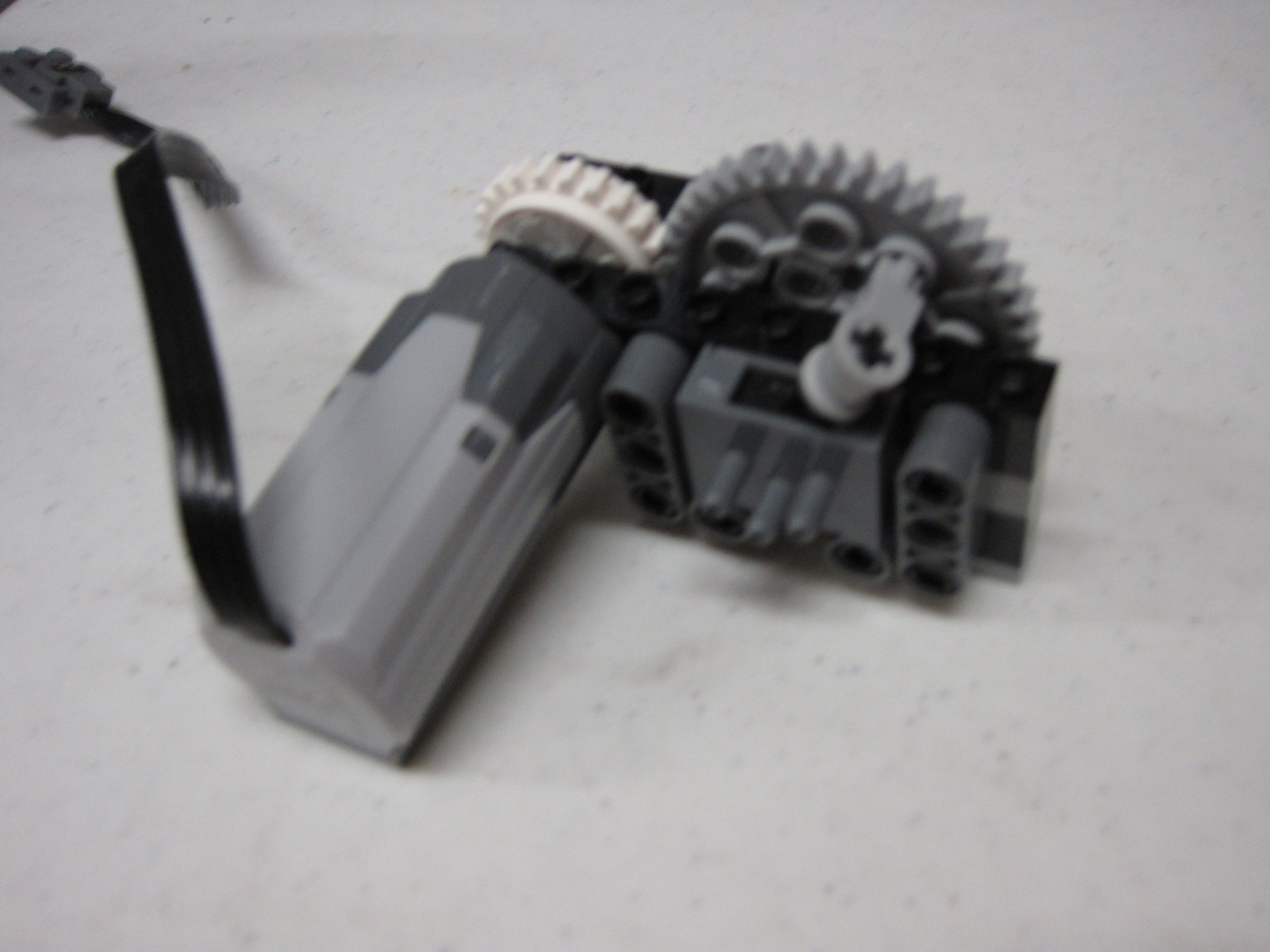 bucket_o_bricks_apart_112.jpg