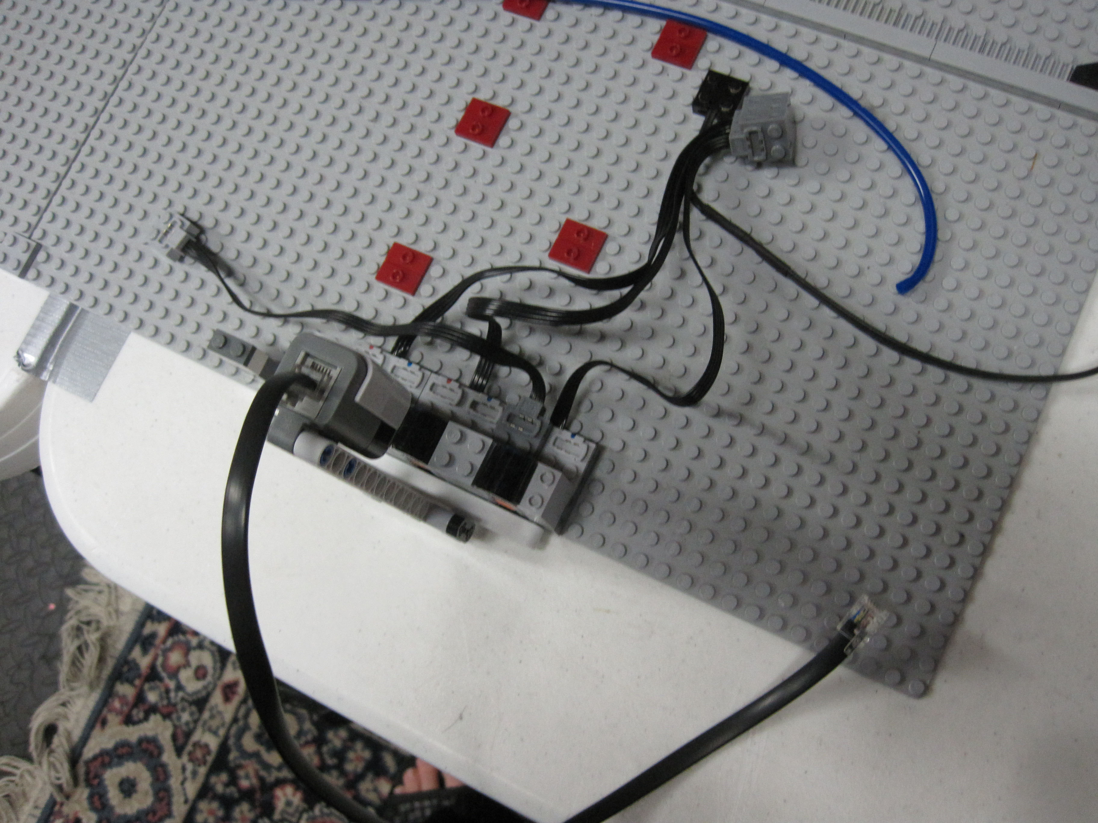 bucket_o_bricks_apart_126.jpg