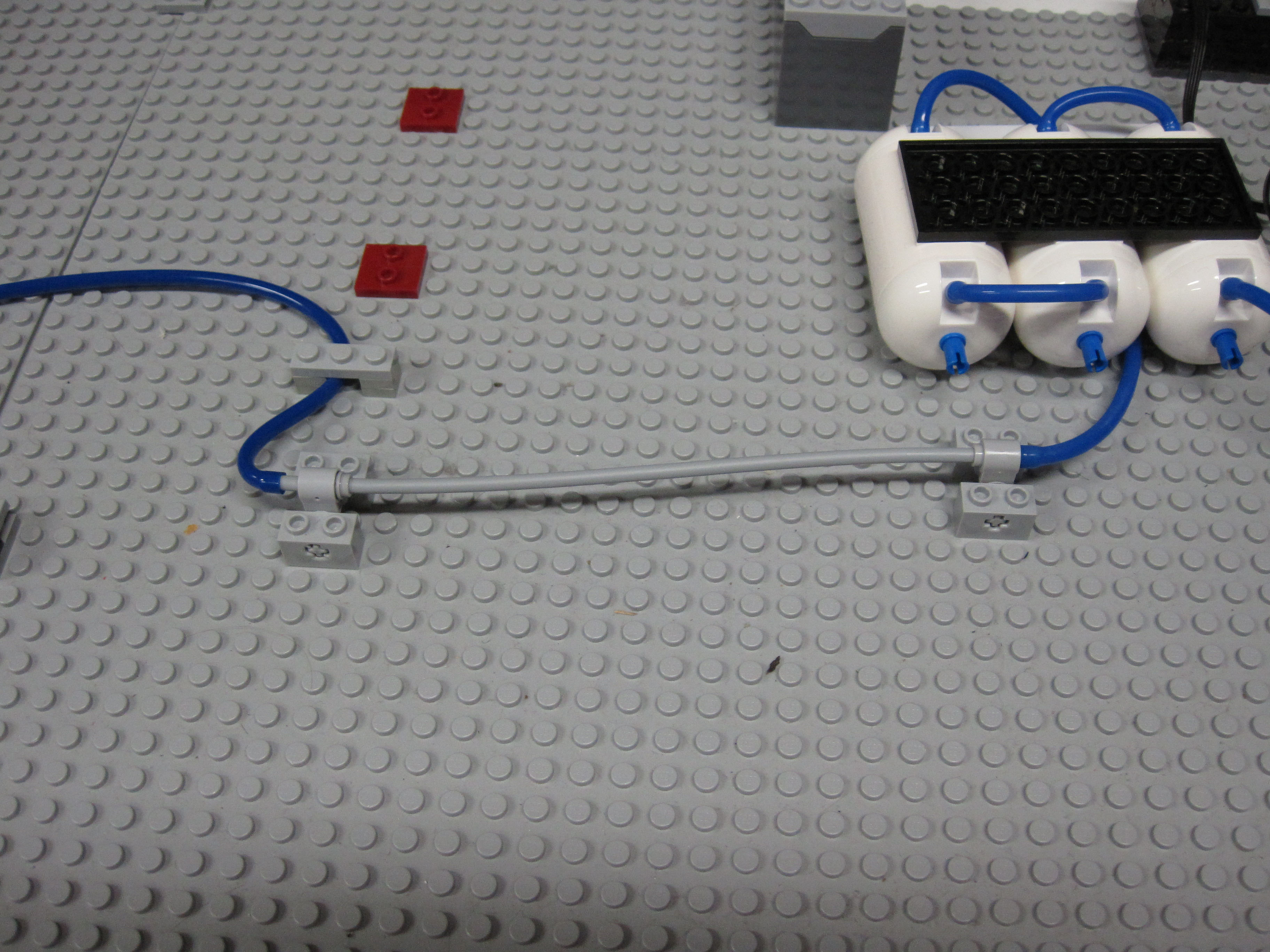 bucket_o_bricks_apart_167.jpg