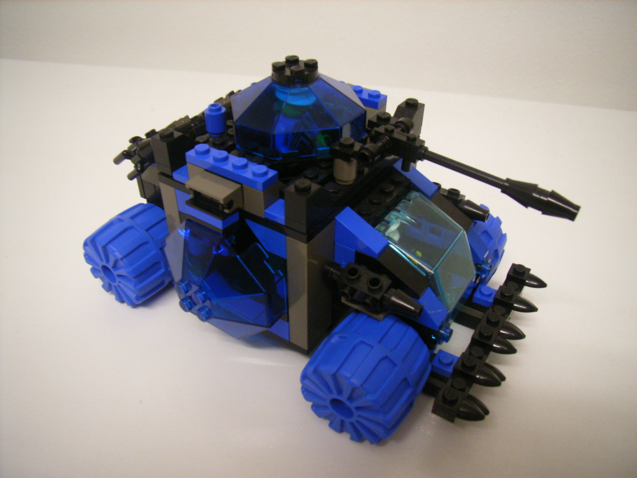 tank-blue6.jpg