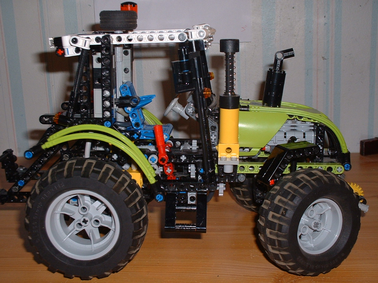 photo_001.jpg