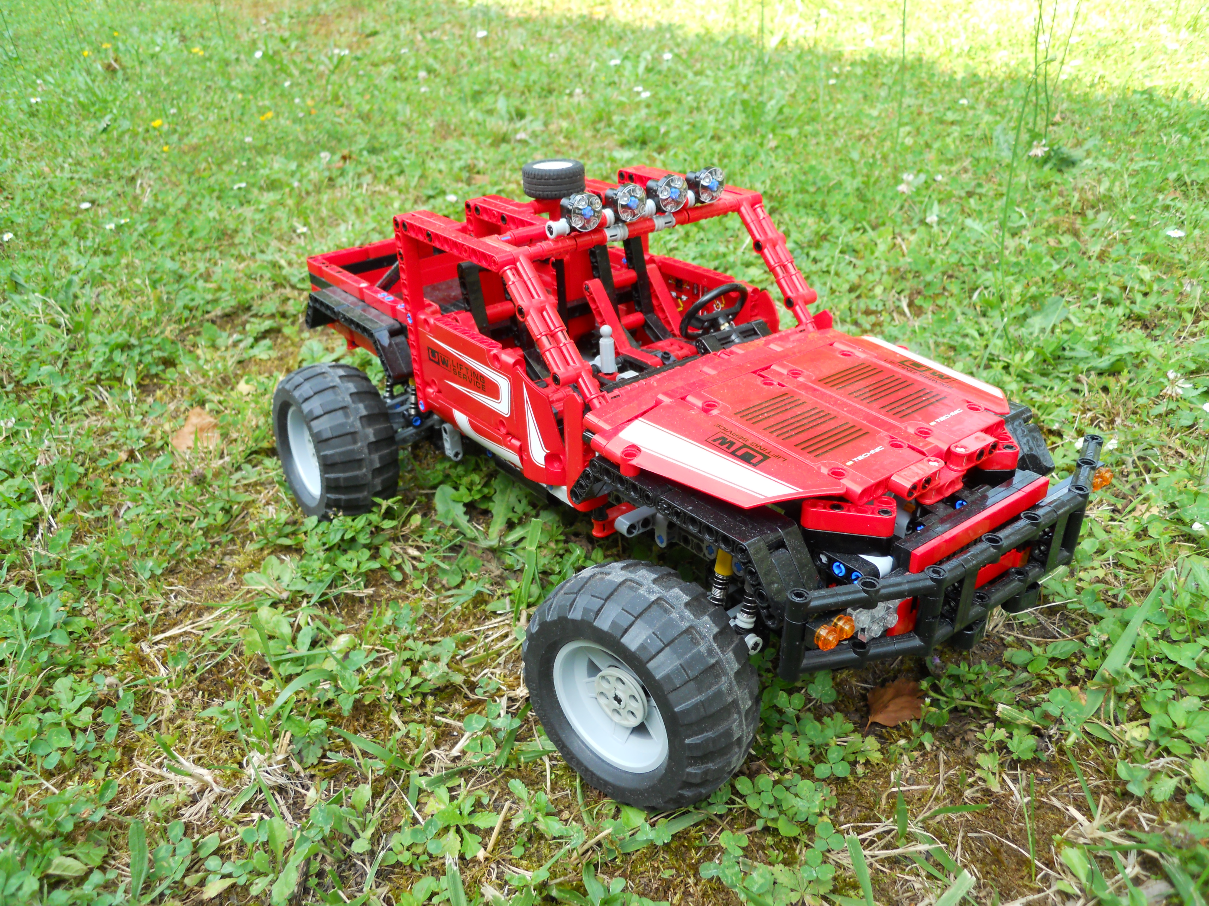 trophy_truck.jpg