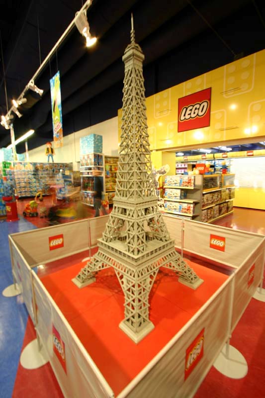 toysrus01.jpg