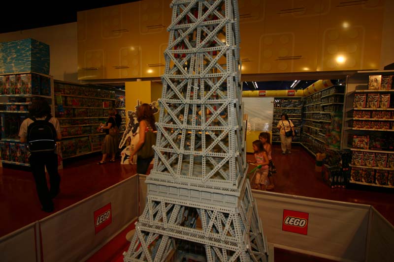 toysrus09.jpg