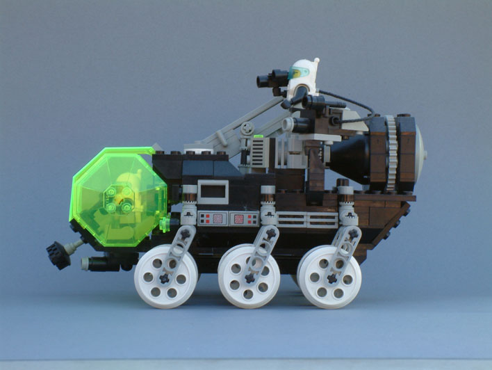 armadilloleft2.jpg