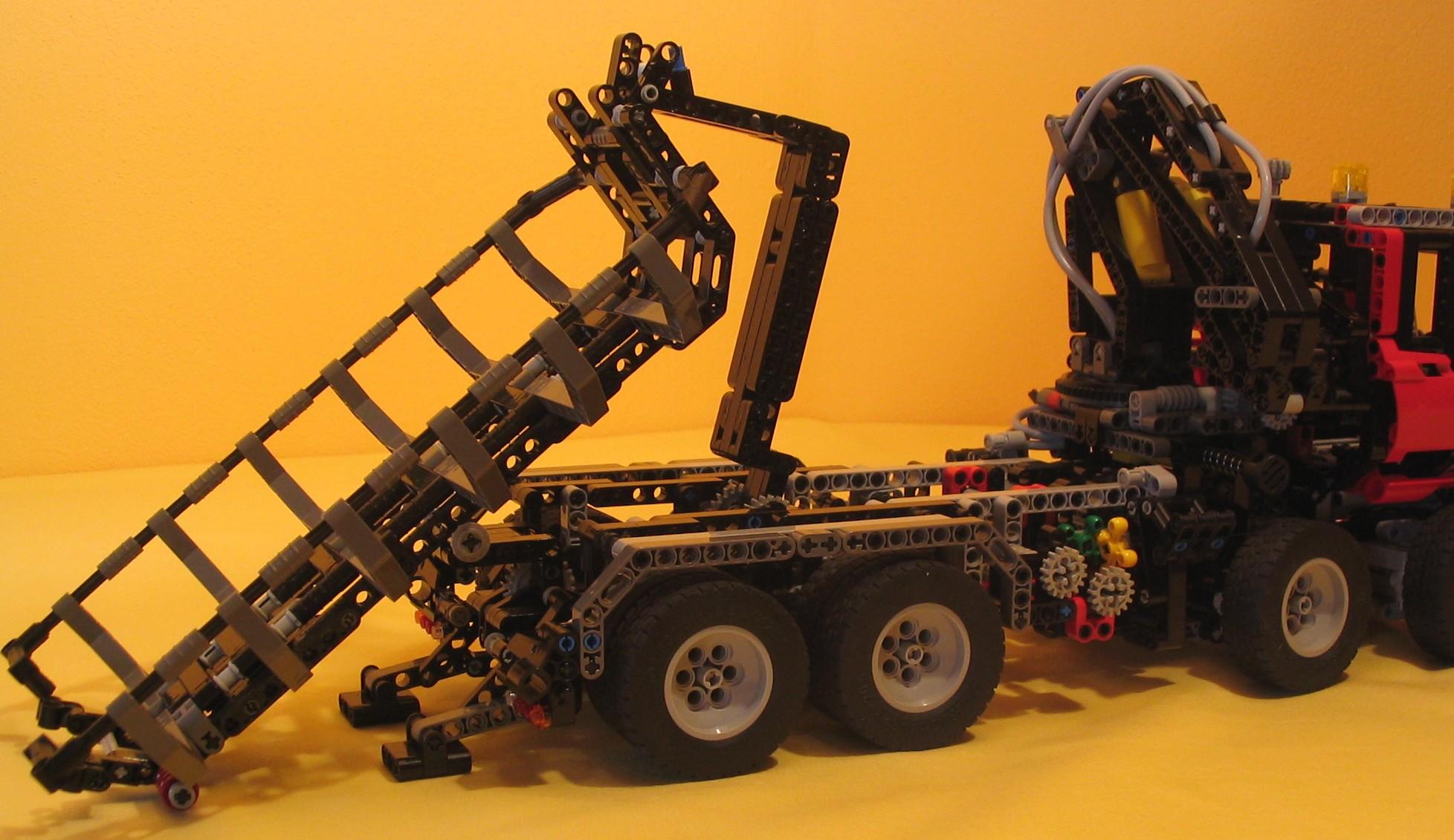 hooklift05.jpg