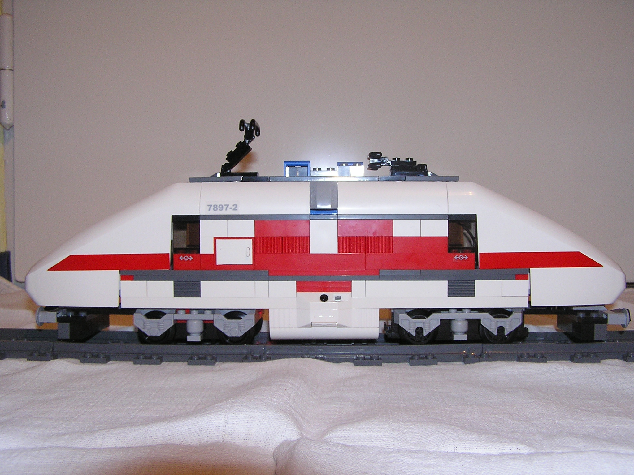 7897_002.jpg