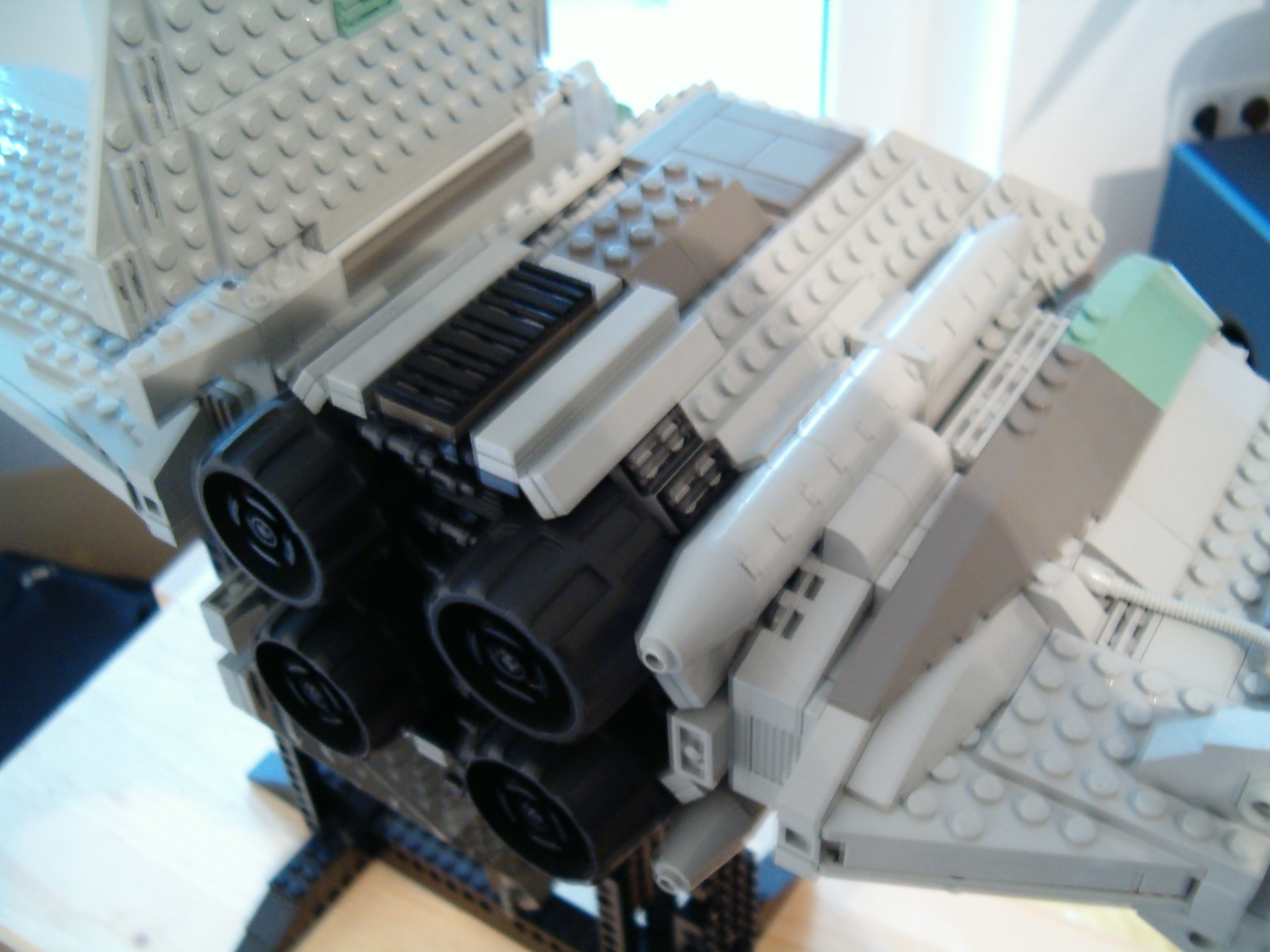 bwing13.jpg