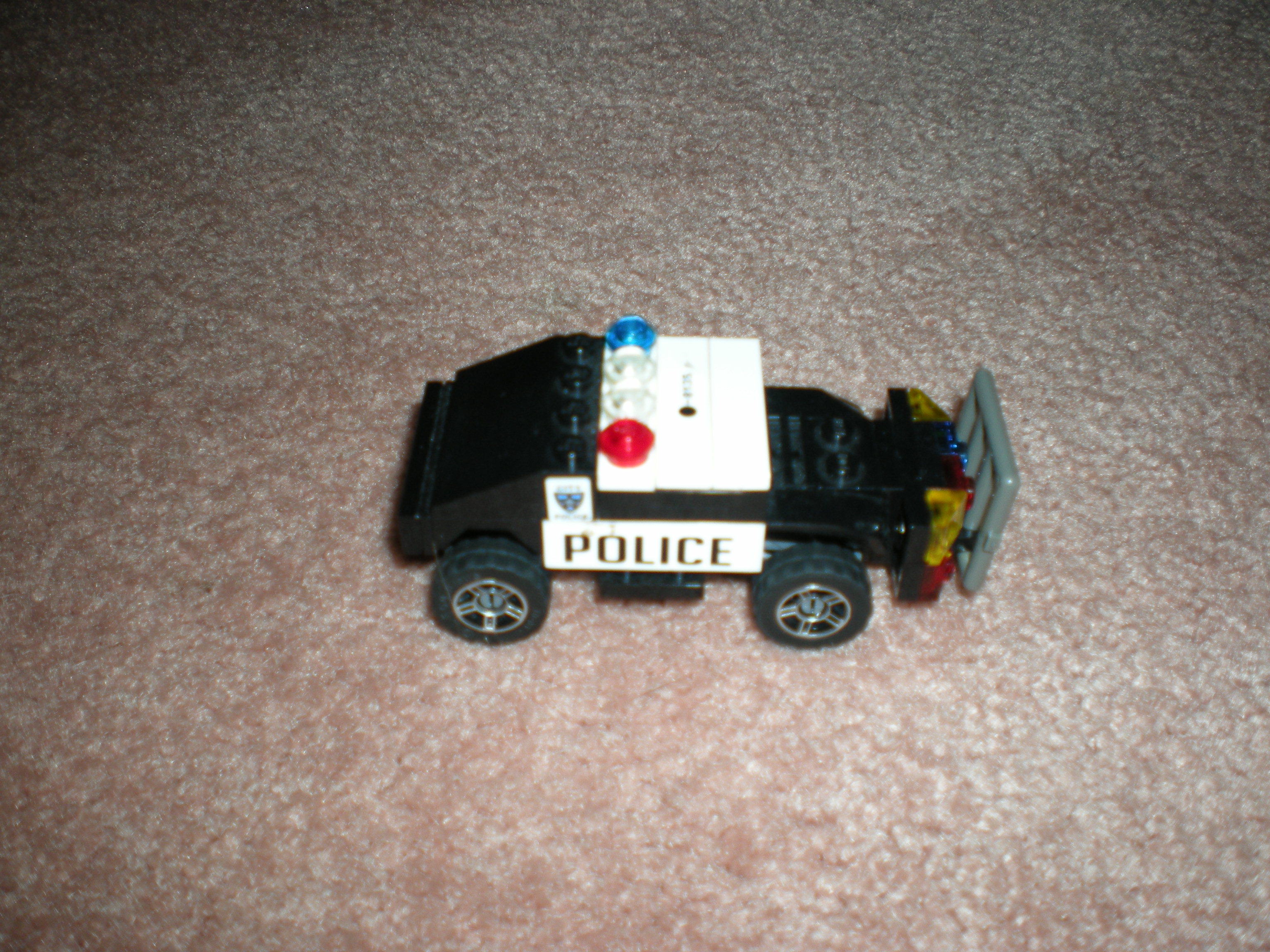 city_police_suv_3_side_view.jpg